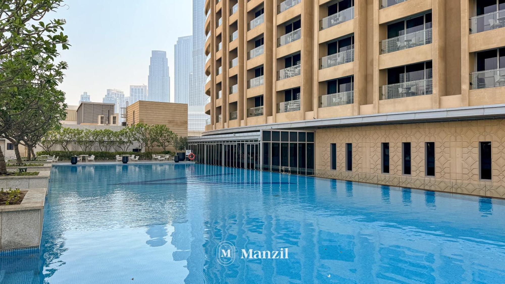 Manzil - With Direct Access To Mall * Dubai