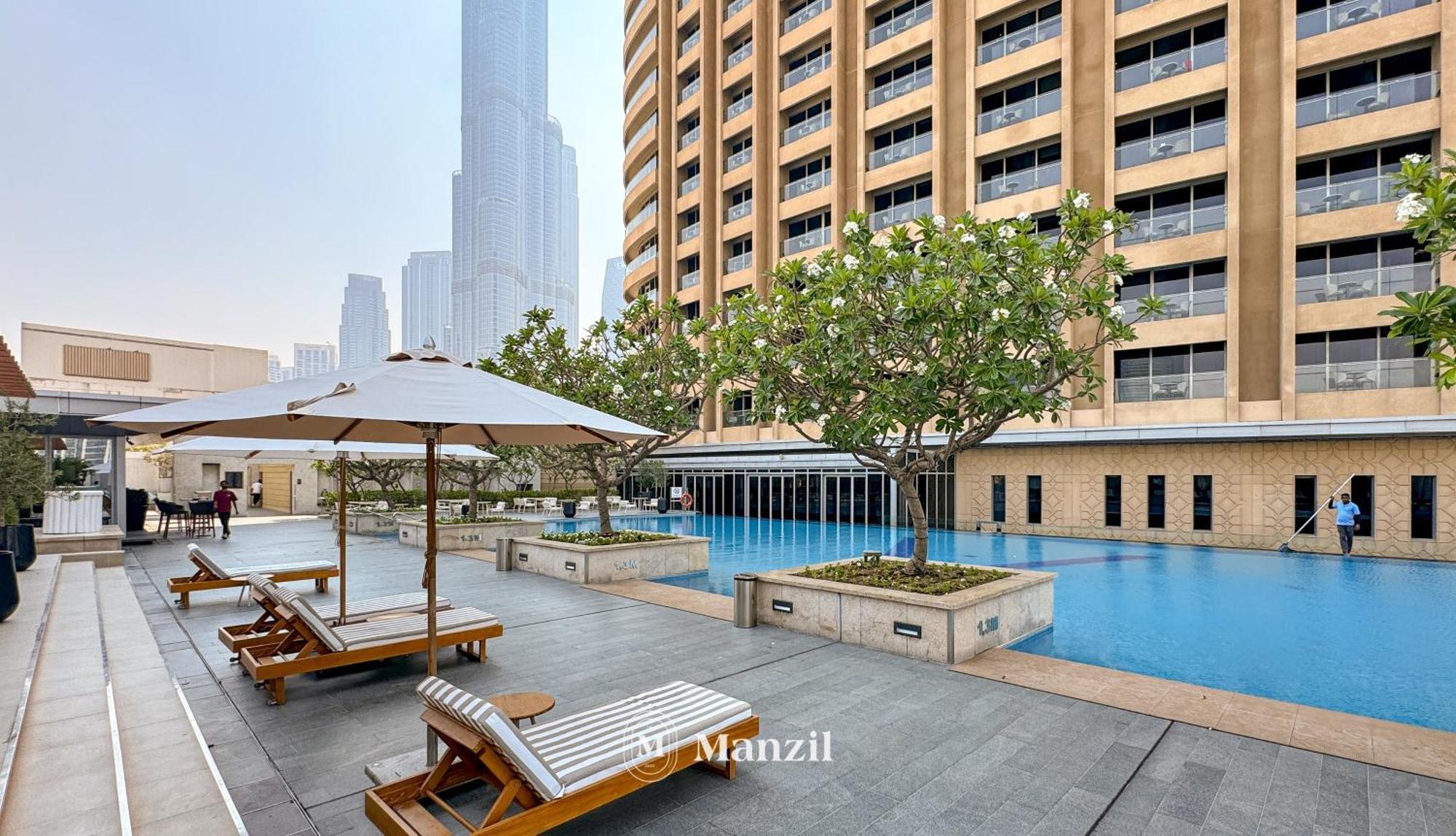 Manzil - With Direct Access To Mall Apartment *