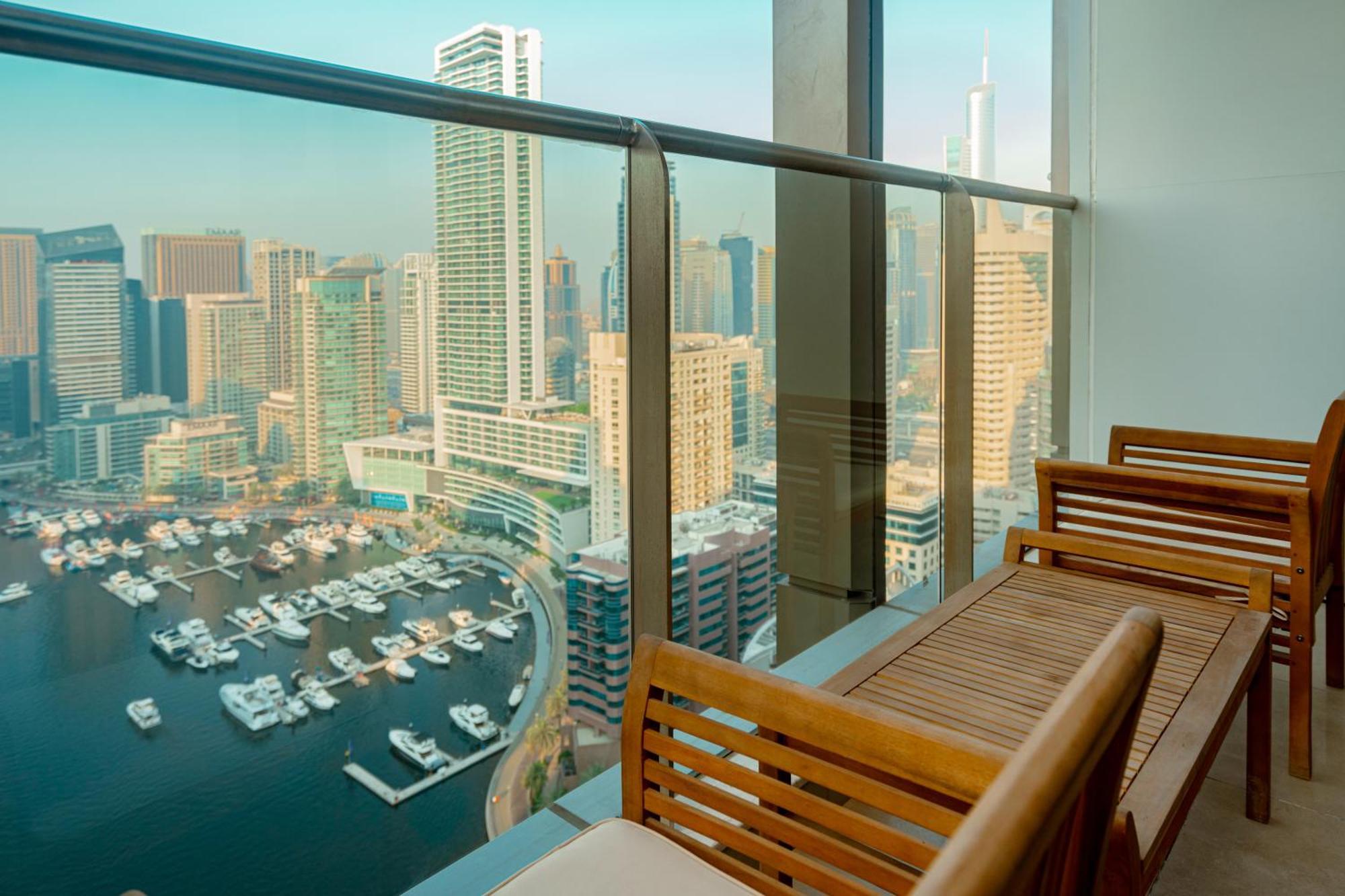 Prime Retreats - Sparkle Tower Marina Apartment Dubai