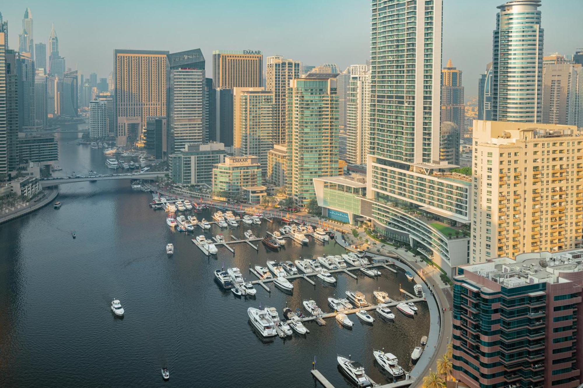 Prime Retreats - Sparkle Tower Marina Dubai