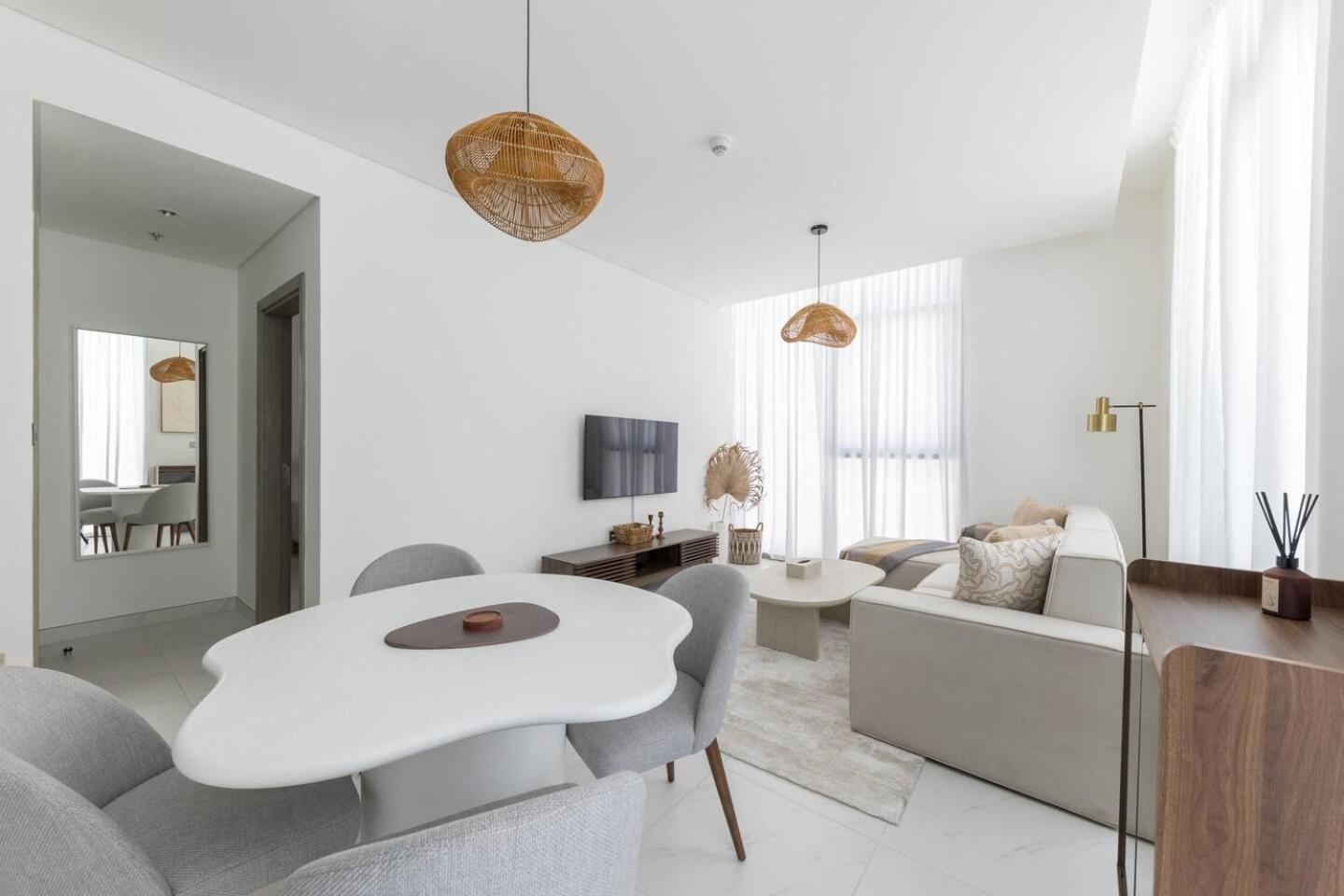 Apartment District One, Mbr Brand New Full Lagoon View *
