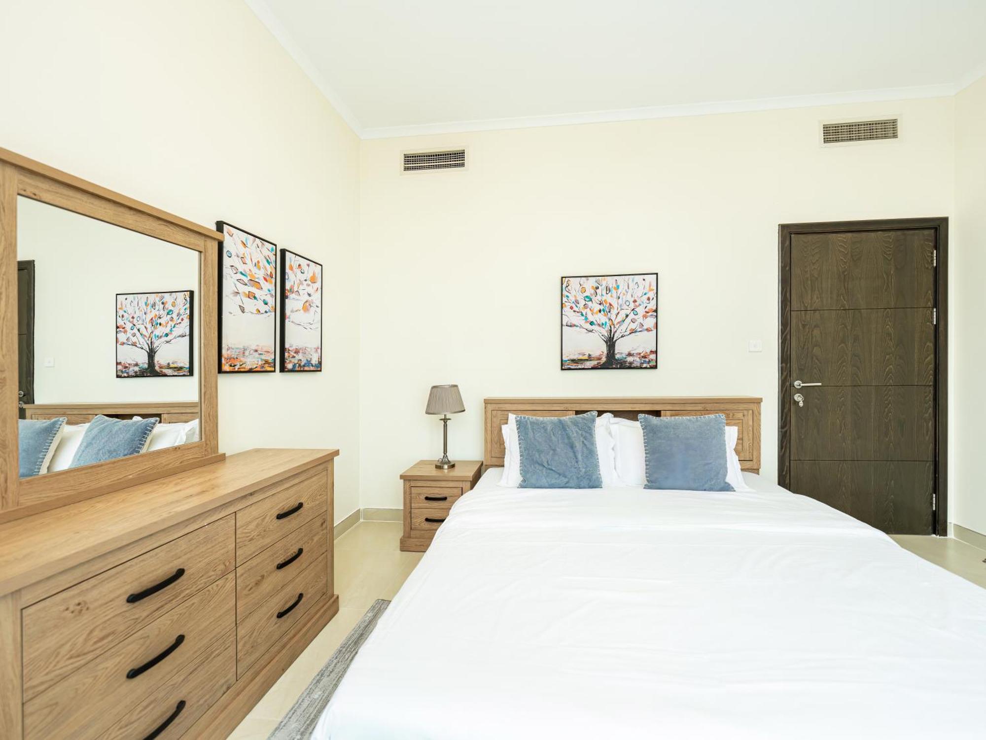 Marina Views - 2br Luxury Apartment, High Floor, Torch Marina