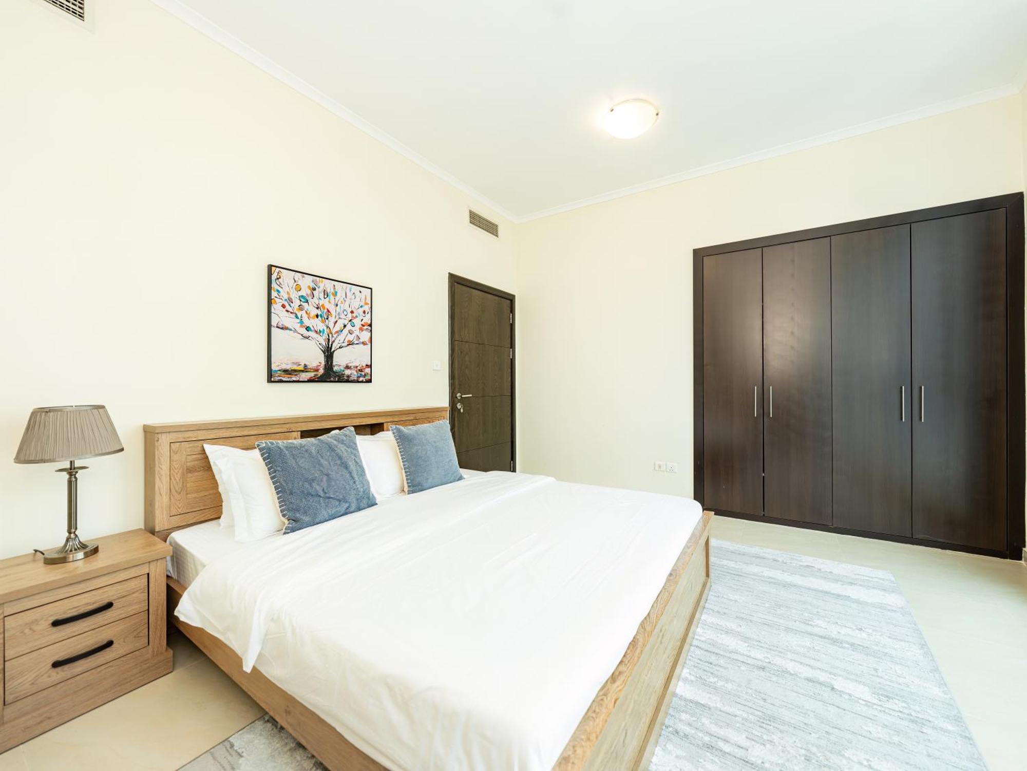 Marina Views - 2br Luxury Apartment, High Floor, Torch Marina Apartment *