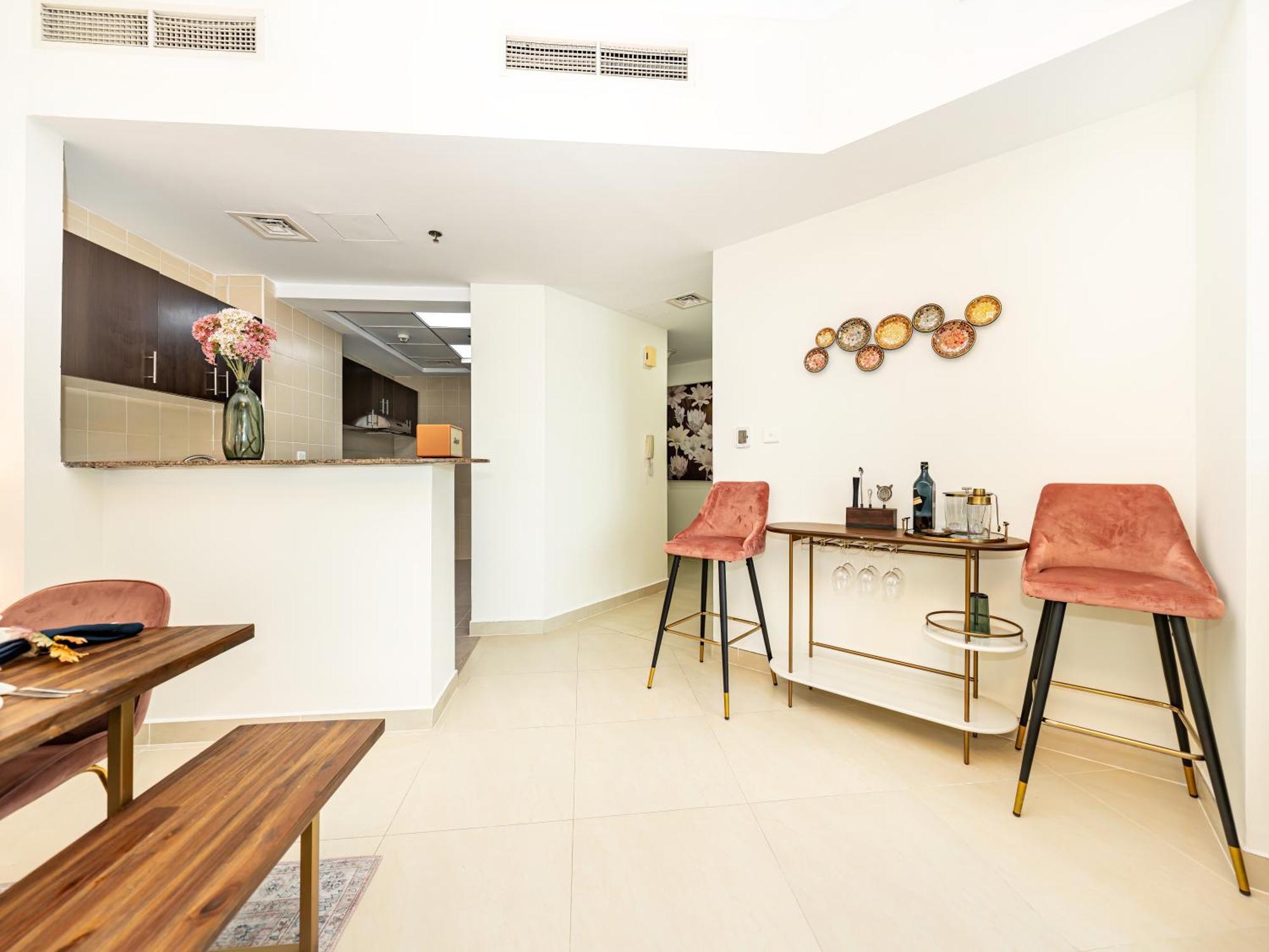 Apartment Marina Views - 2br Luxury Apartment, High Floor, Torch Marina Dubai