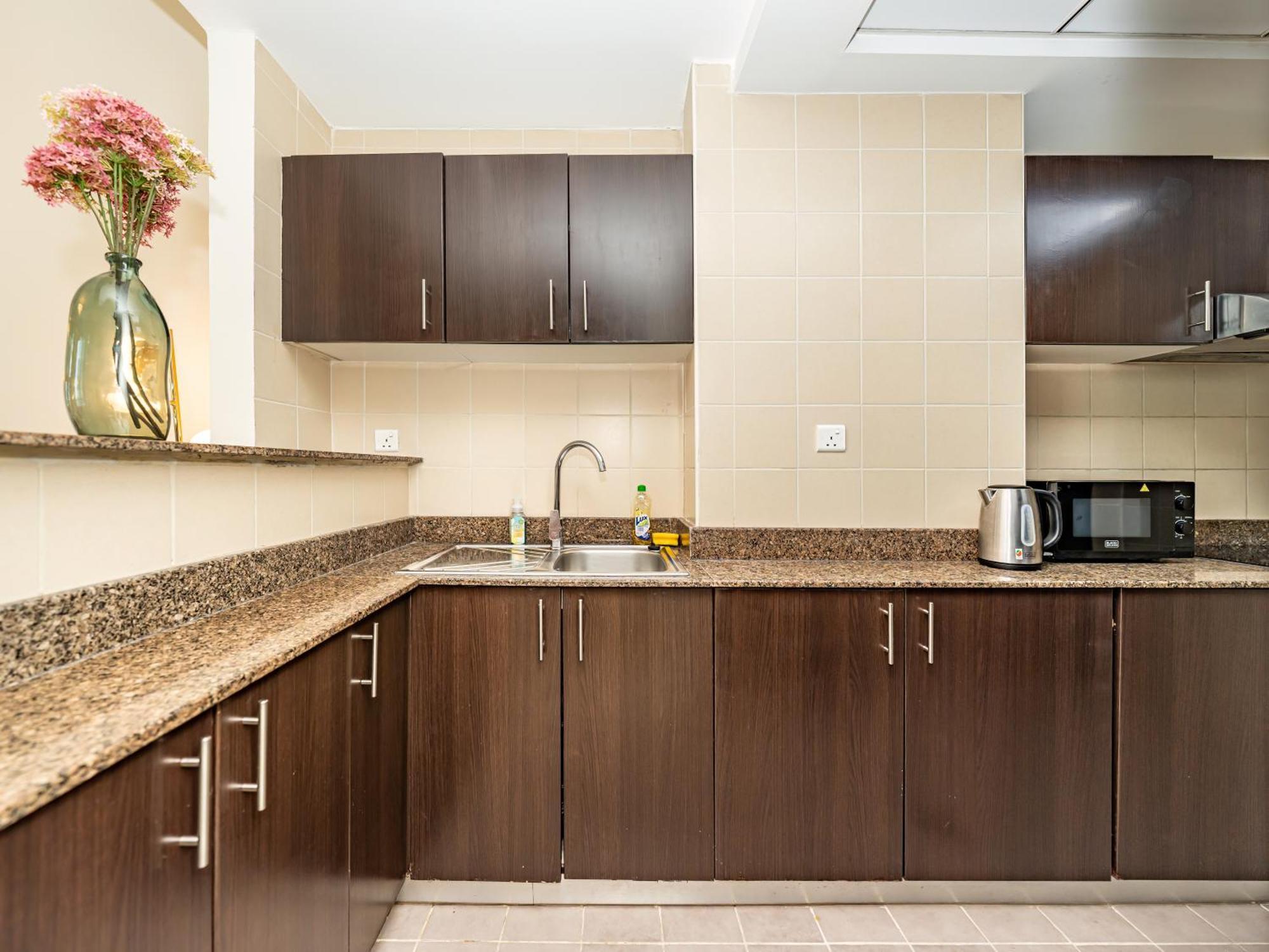 Marina Views - 2br Luxury Apartment, High Floor, Torch Marina