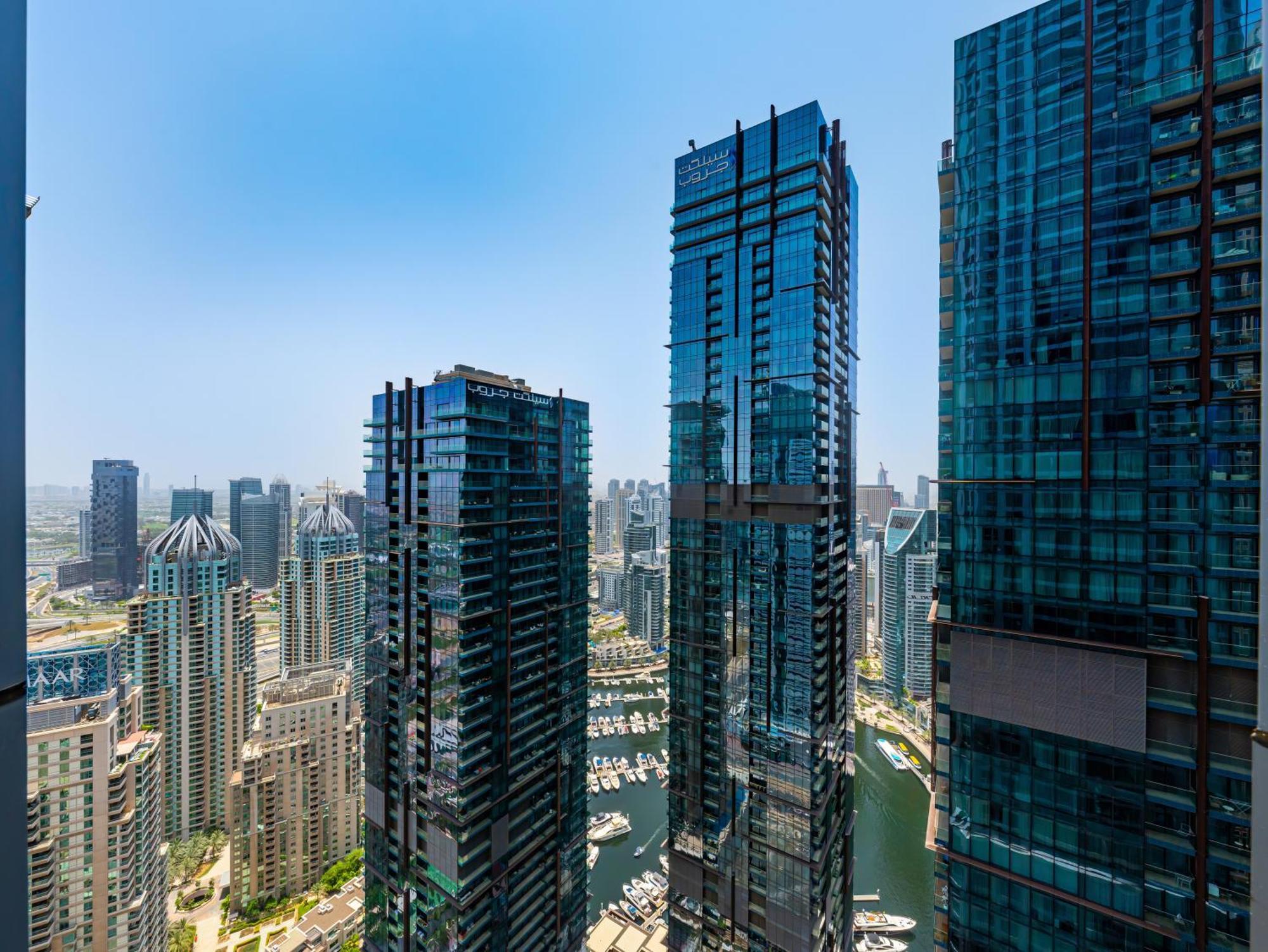 Apartment Marina Views - 2br Luxury Apartment, High Floor, Torch Marina Dubai