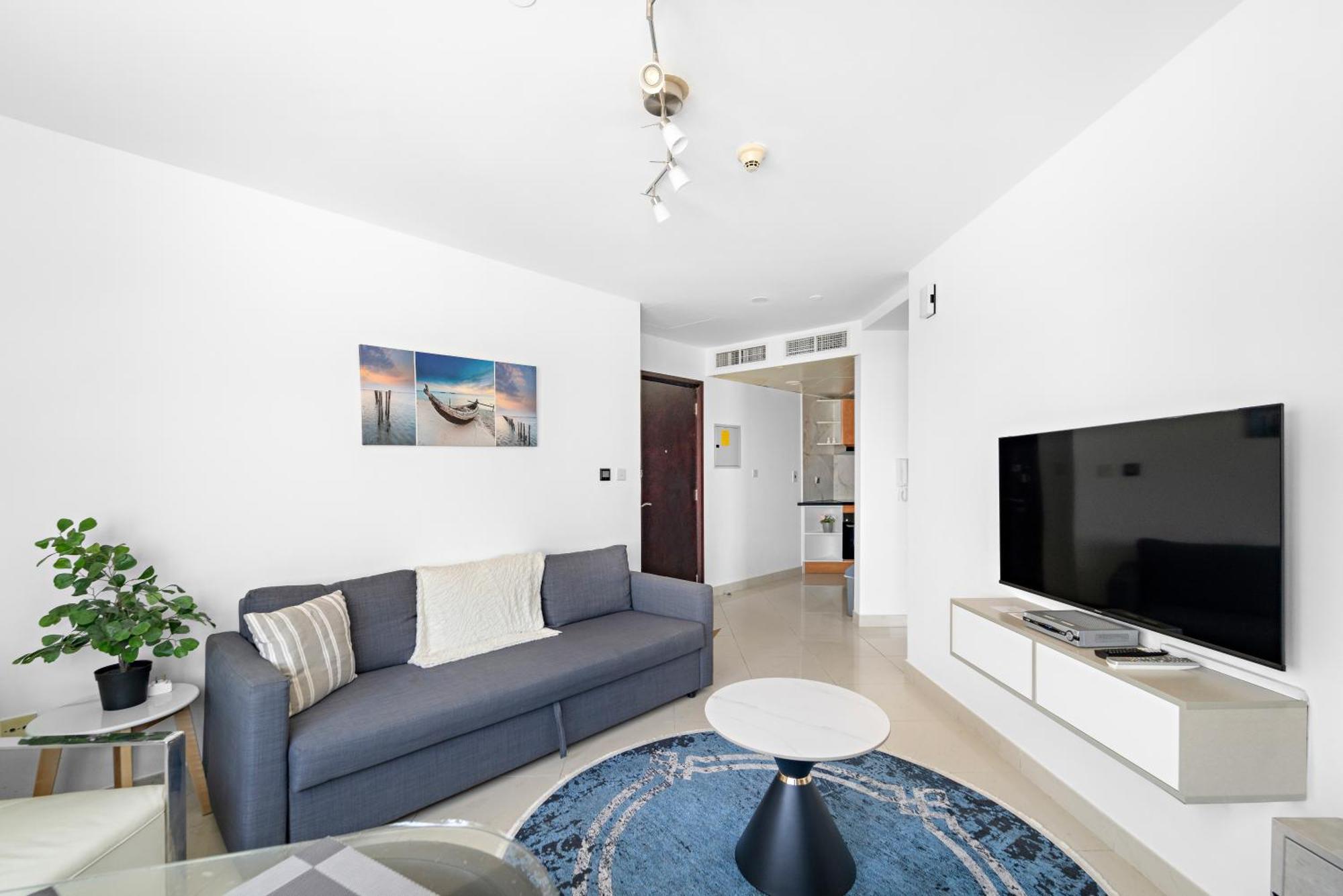 1br Minutes From Mall Of The Emirates *
