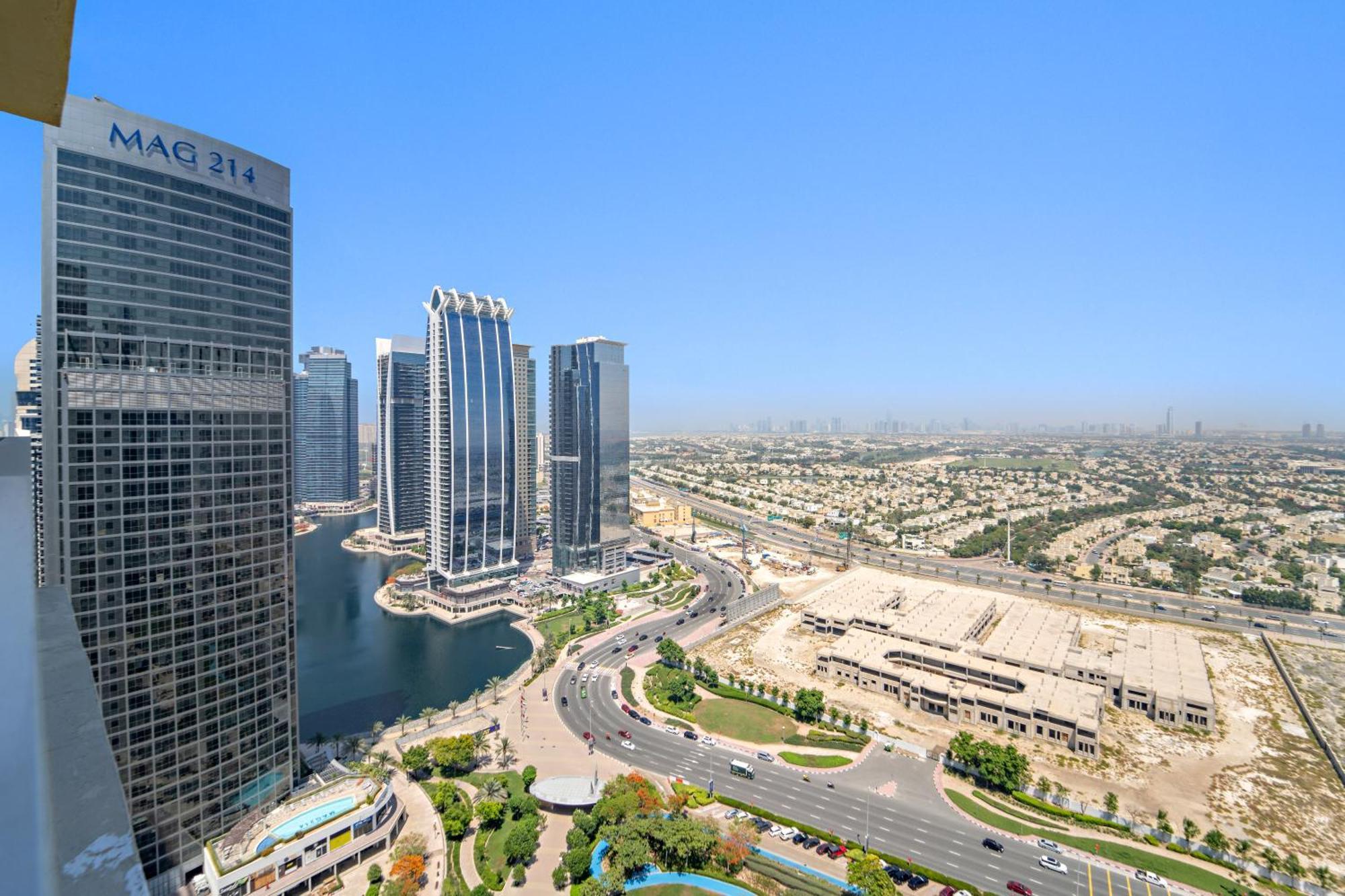 1br Minutes From Mall Of The Emirates