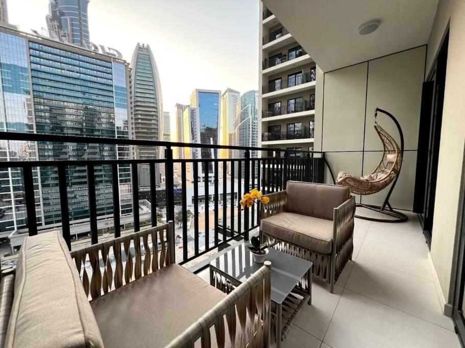 Apartment Cozy Pool View 1bhk 4pax Dubai
