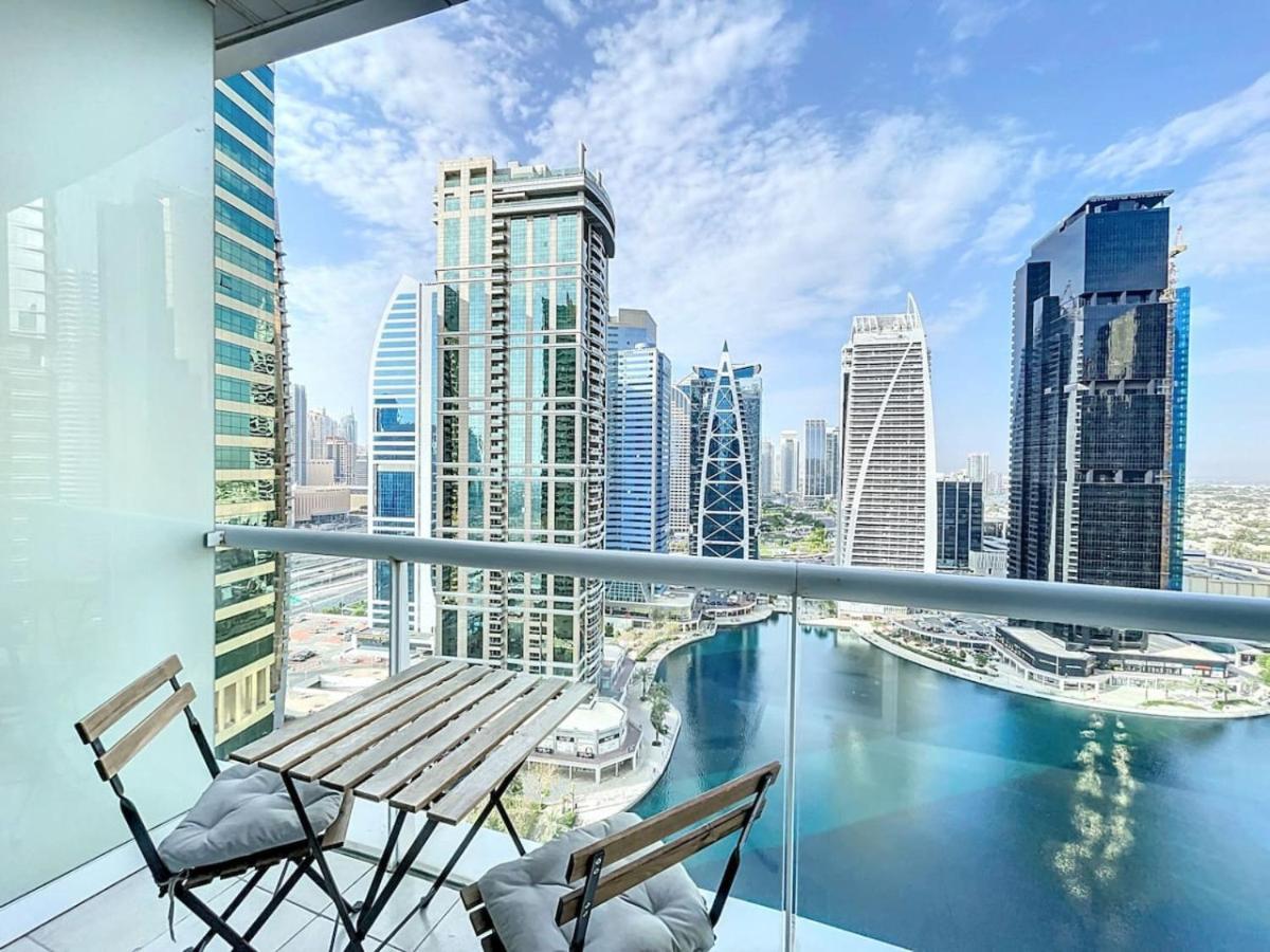 Apartment Terrace - Vibrant *