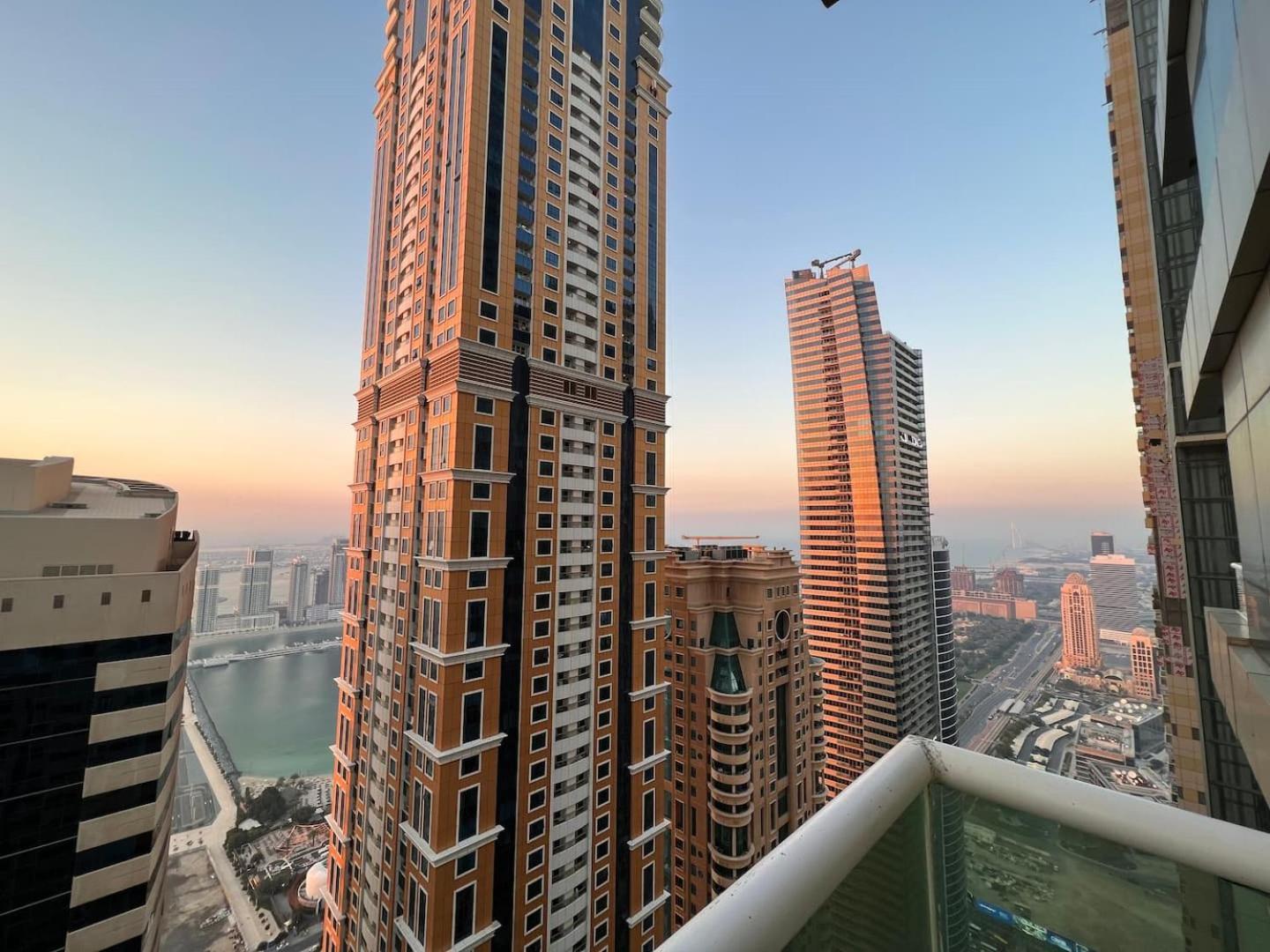 Unique, Elegant Floor With Sea View * Dubai