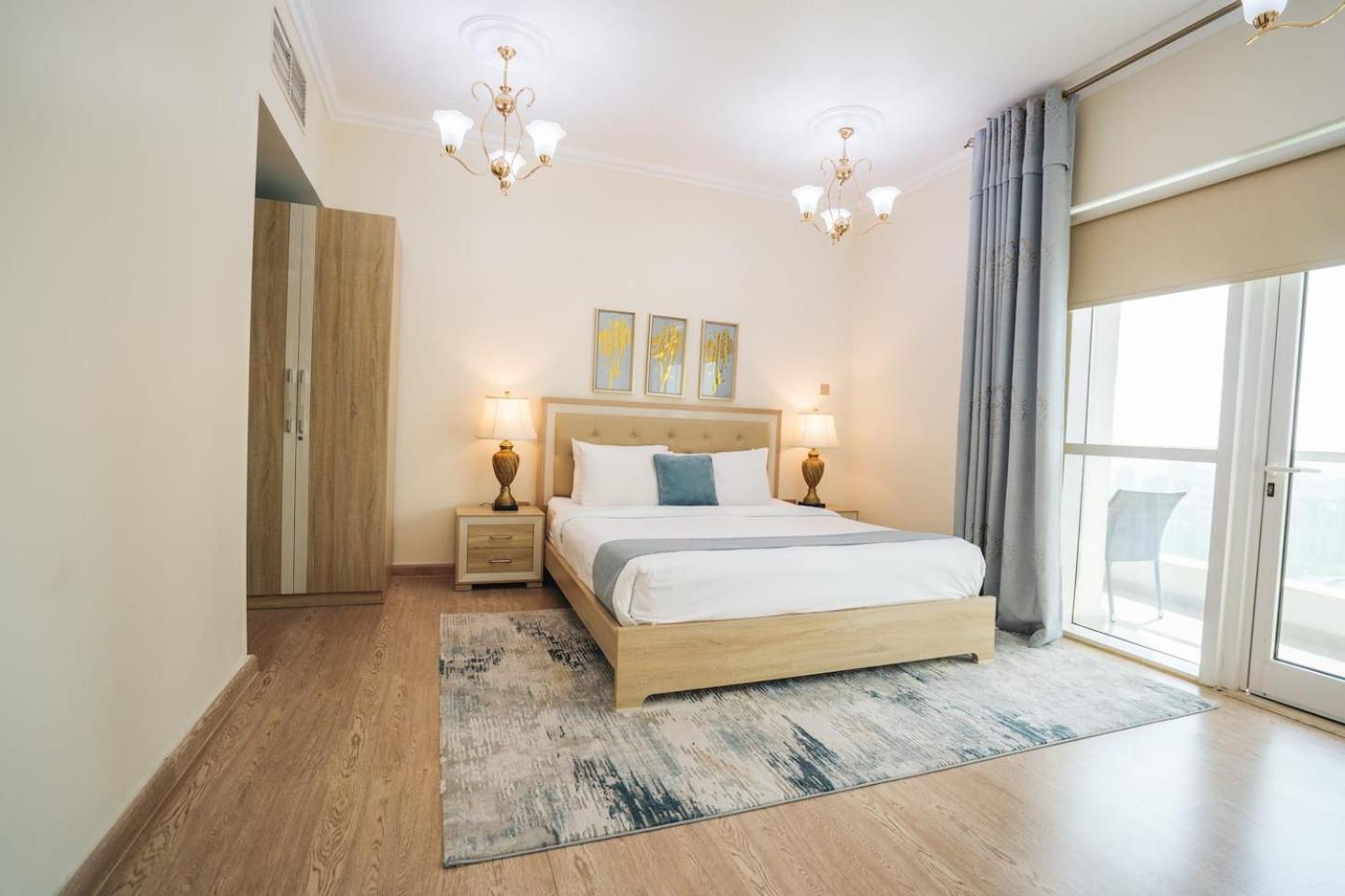 Stunning Palm Island And Arabian Sea Views On 67th Aparthotel Dubai