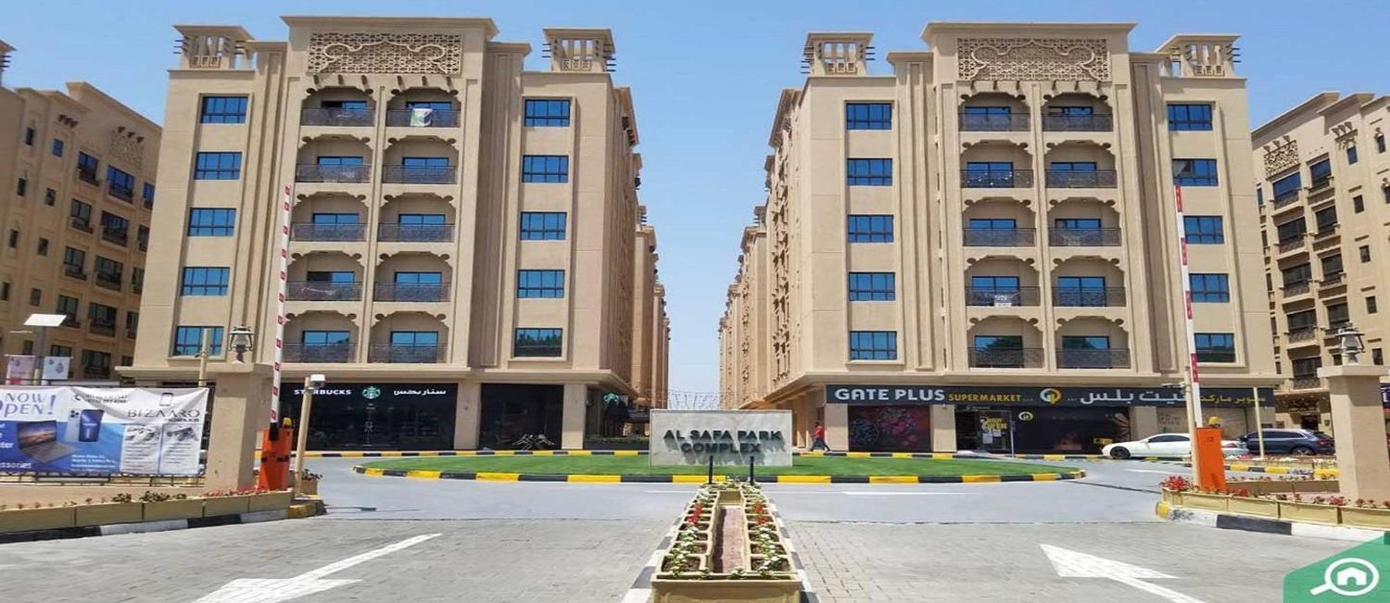 Elegant With Lively Vicinity In Dubai's Heart Apartment