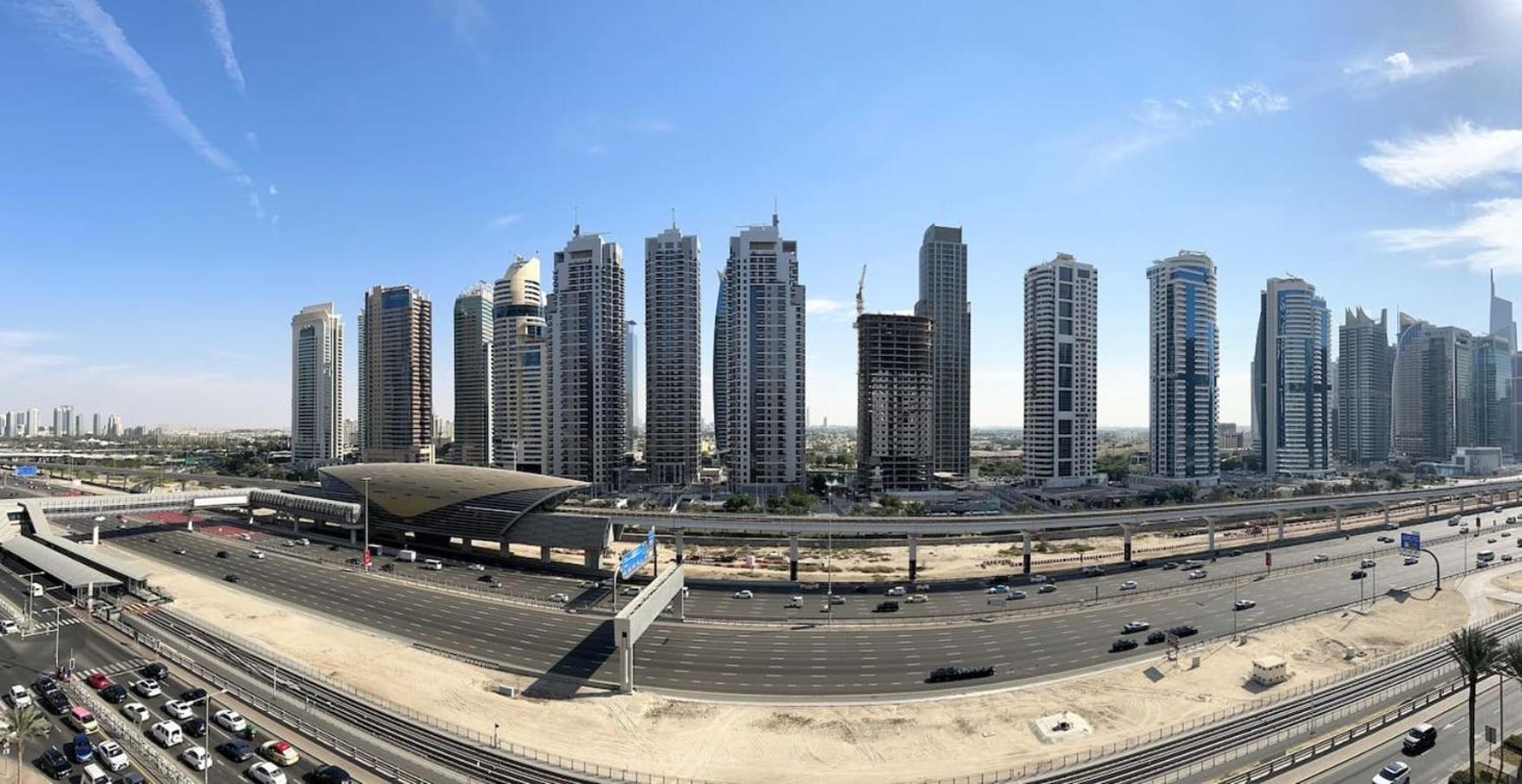 Charming One Bedroom In Marina