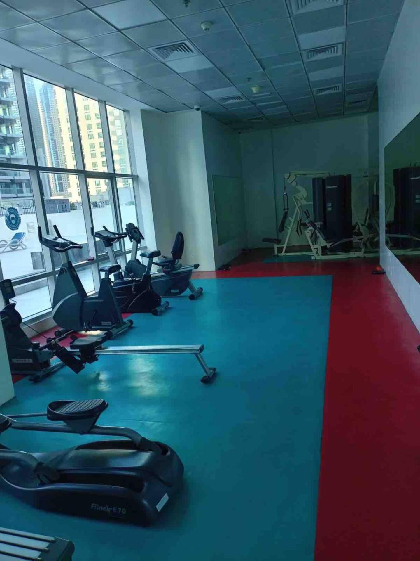 Apartment Charming One Bedroom In Marina Dubai
