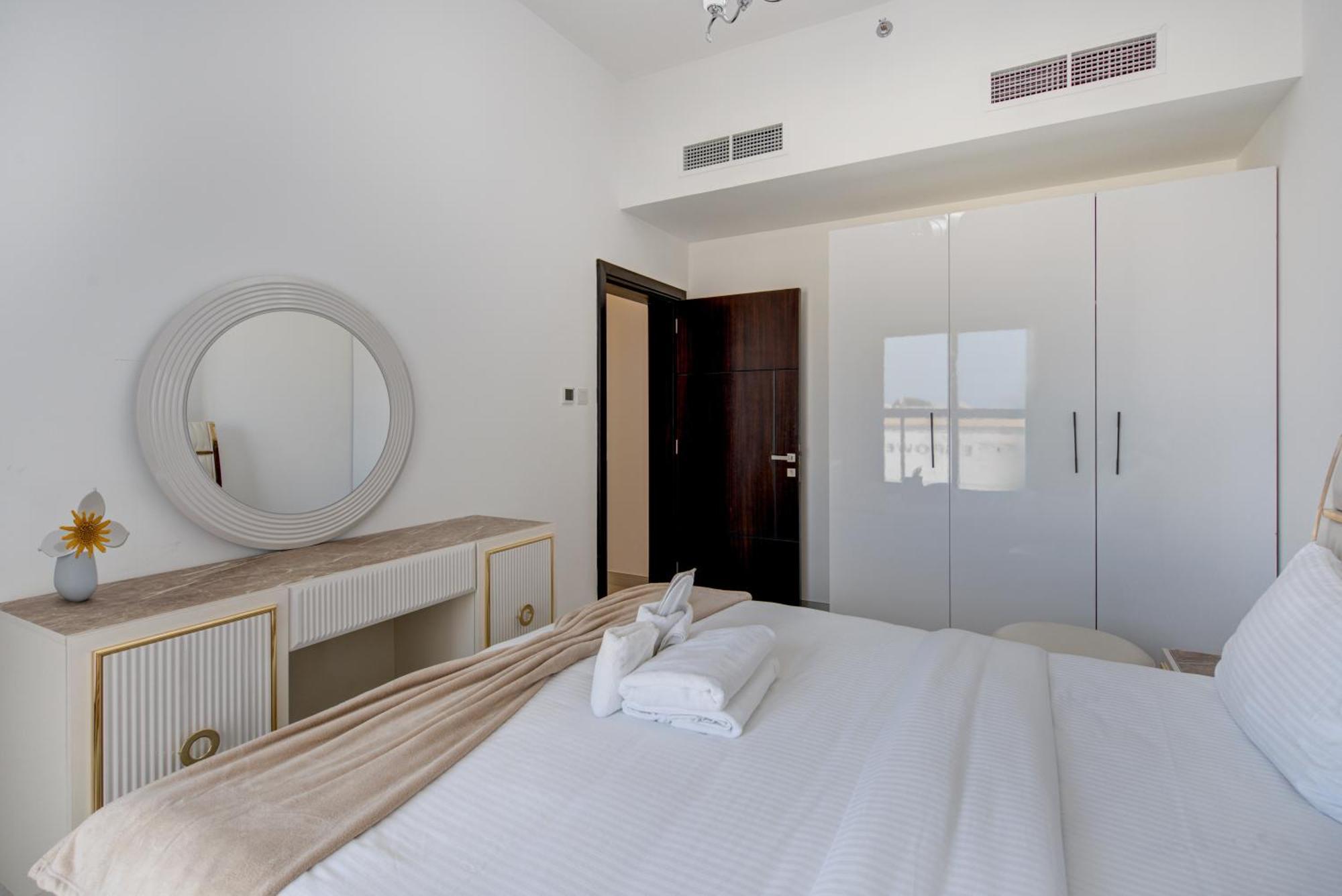 Apartment Mira Homes -newly 2 Bedroom Close To Metro. Dubai