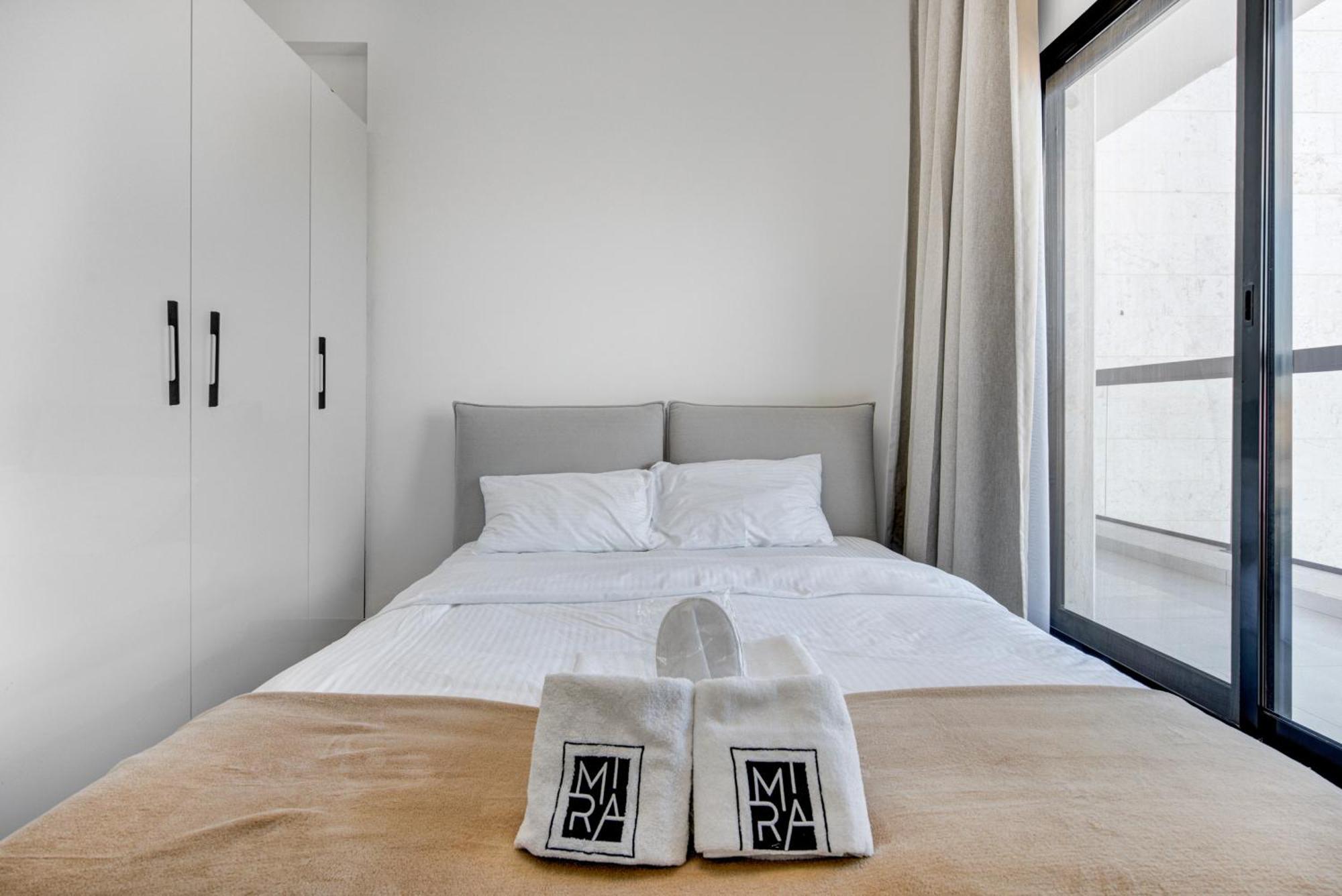 Mira Homes -newly 2 Bedroom Close To Metro. Apartment Dubai