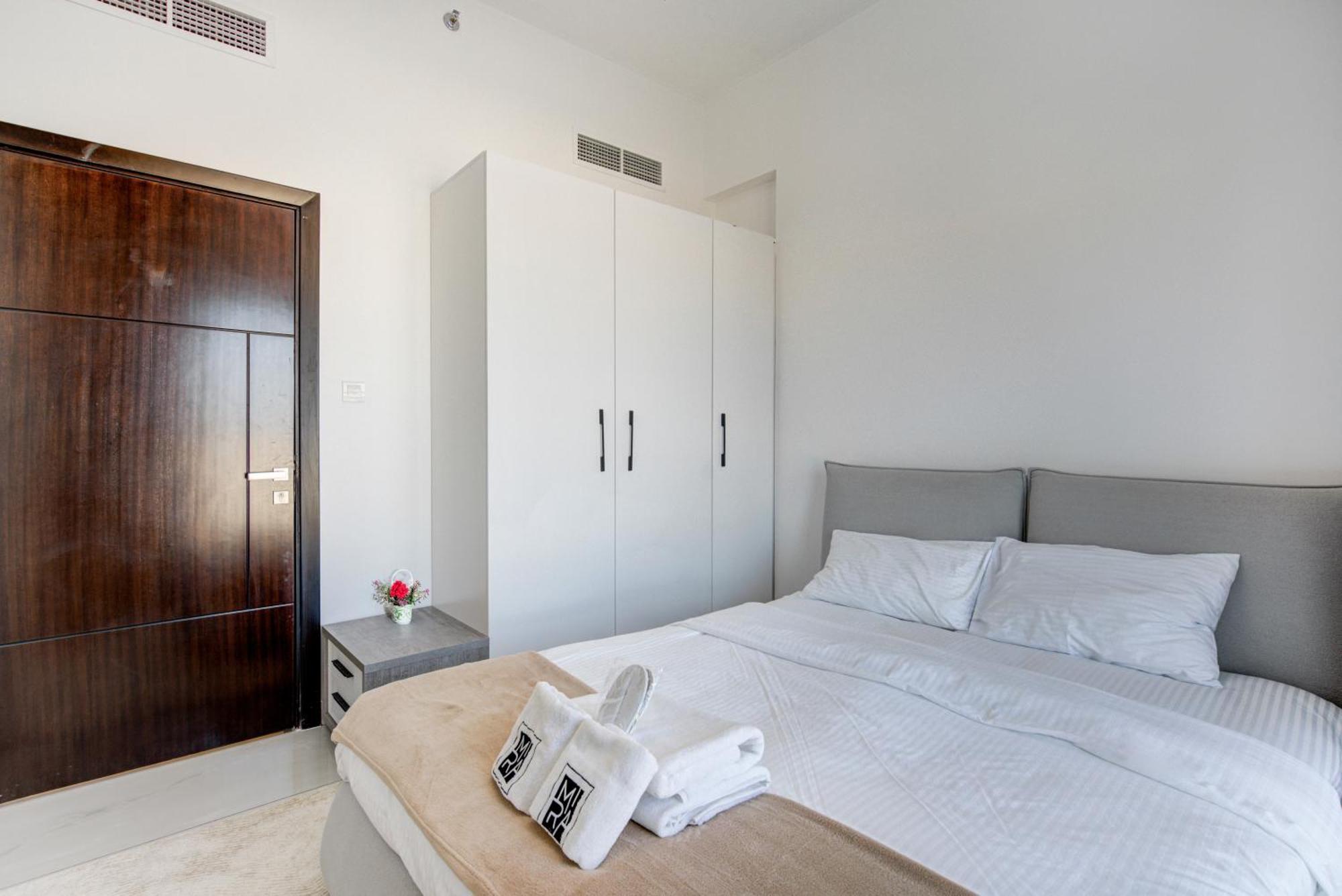 Mira Homes -newly 2 Bedroom Close To Metro. Apartment Dubai