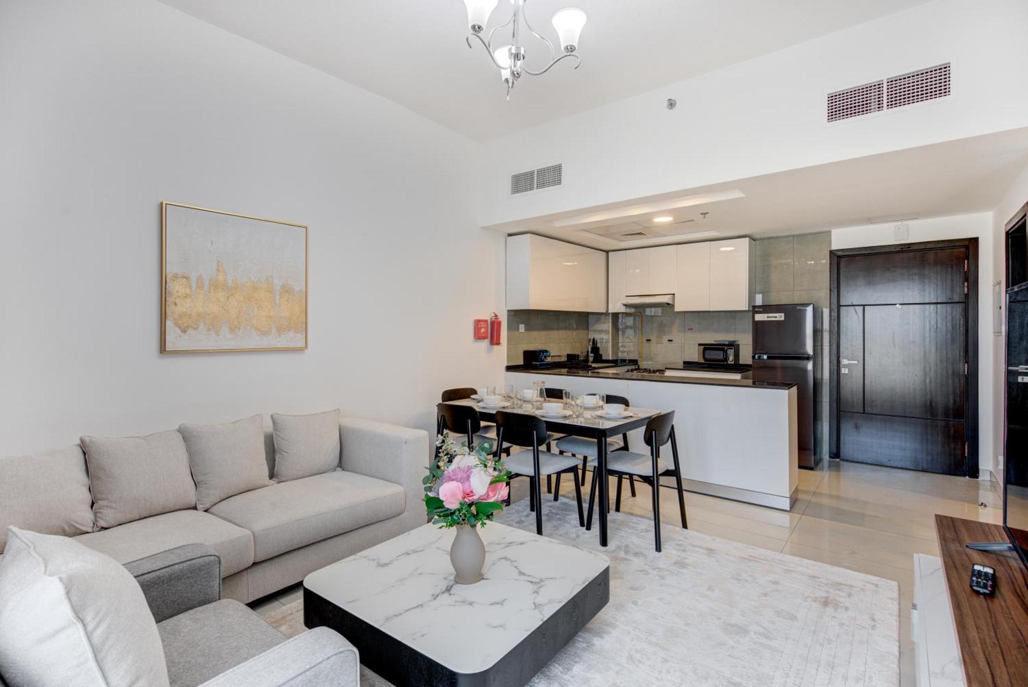 Apartment Mira Homes -newly 2 Bedroom Close To Metro. *
