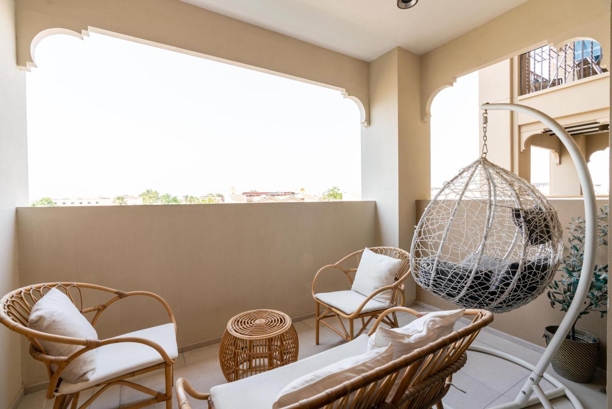 Upscale In Madinat Jumeirah Living Apartment