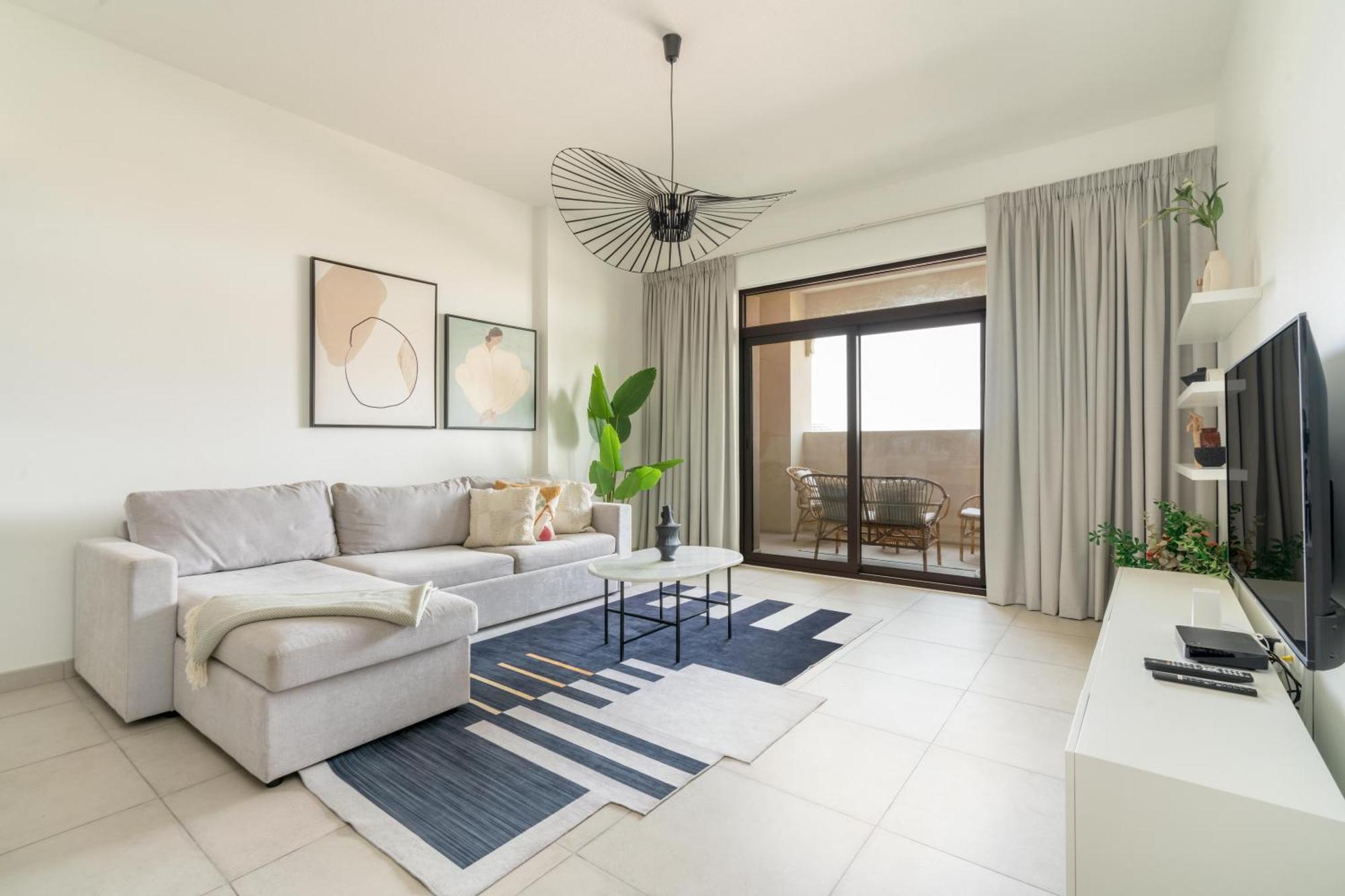 Upscale In Madinat Jumeirah Living Apartment
