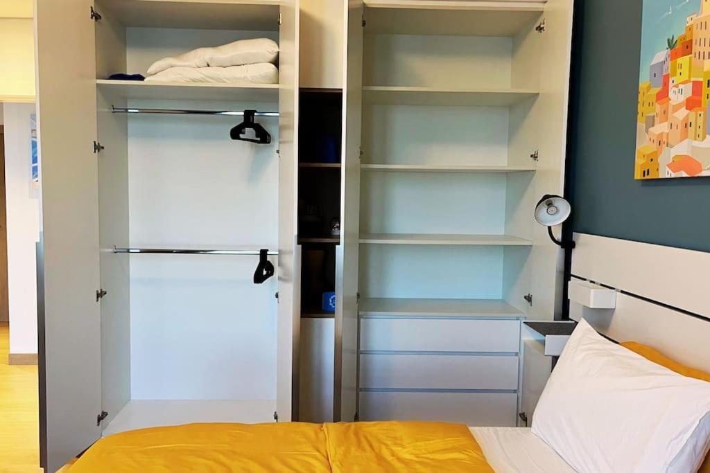 Full Seaview Comfortable La * Dubai