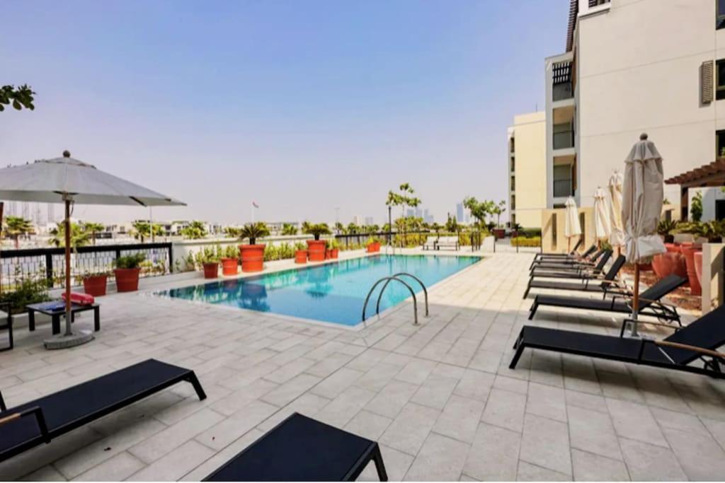 Full Seaview Comfortable La * Dubai