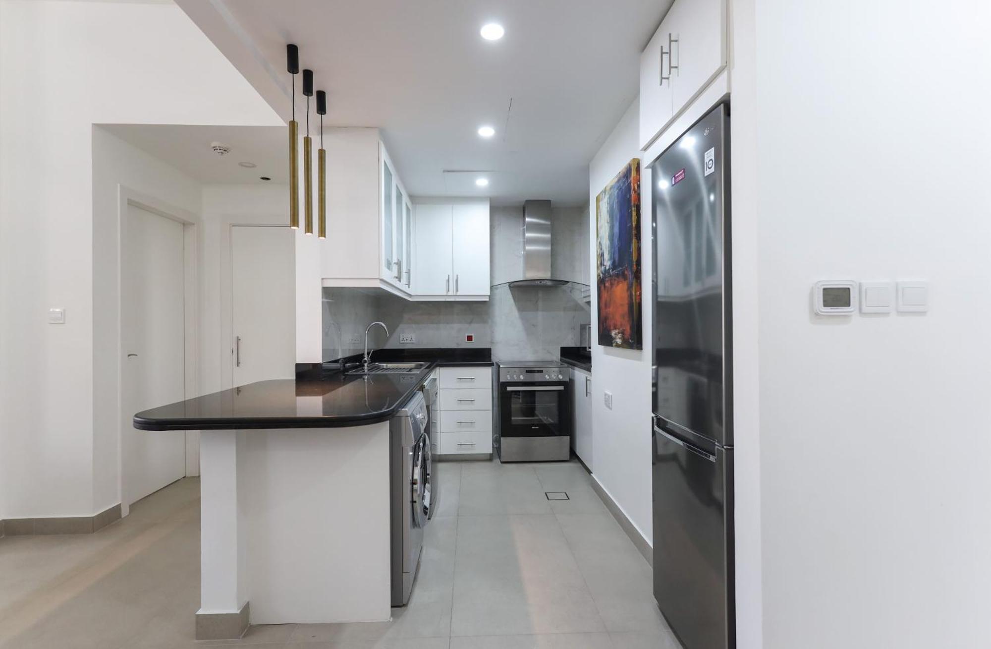 Elite Lux Homes - Beachside Haven Stylish 1 Bhk In Jbr Apartment *