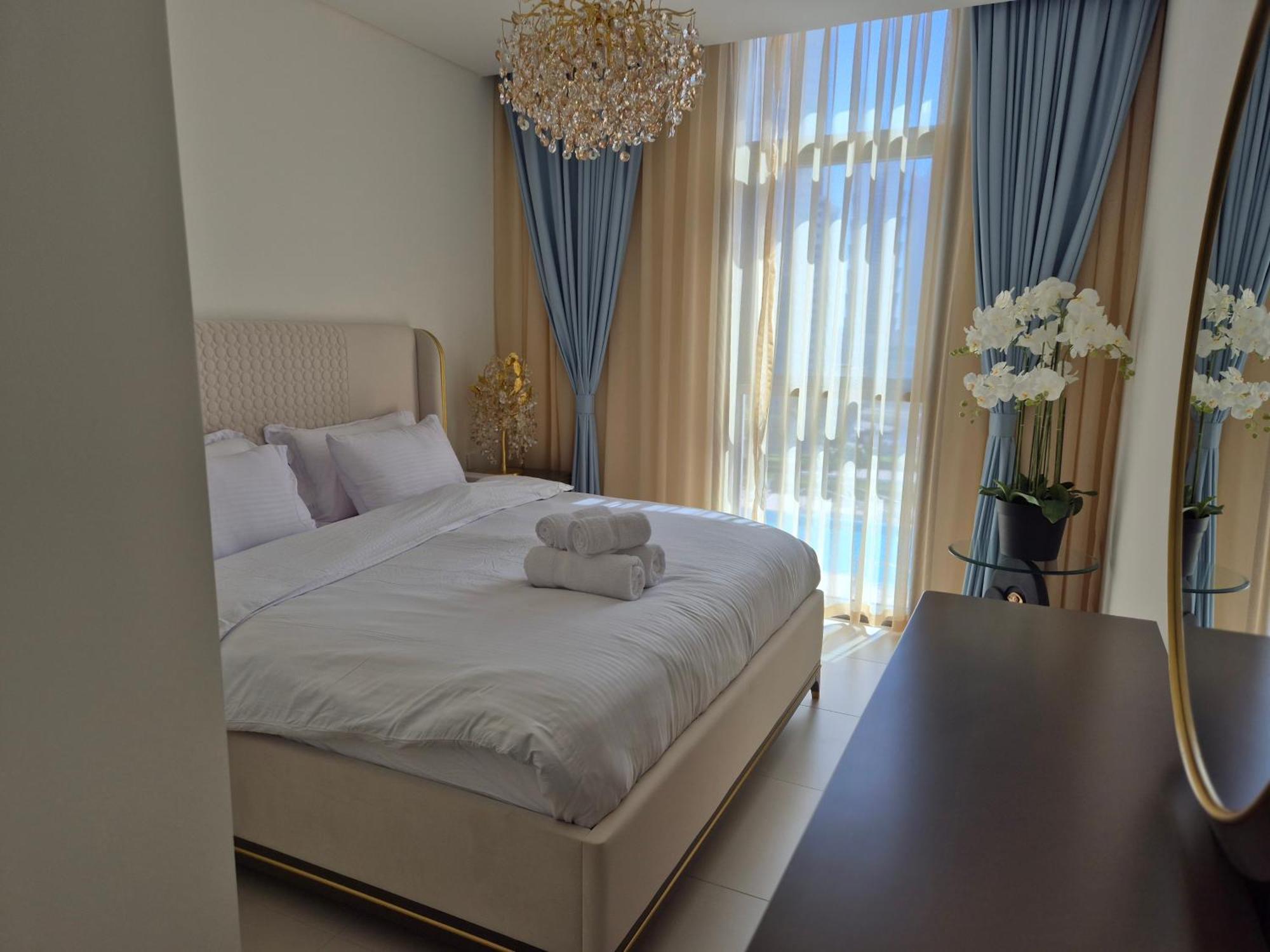 Downtown Luxury By Mall & Burj Khalifa Dubai