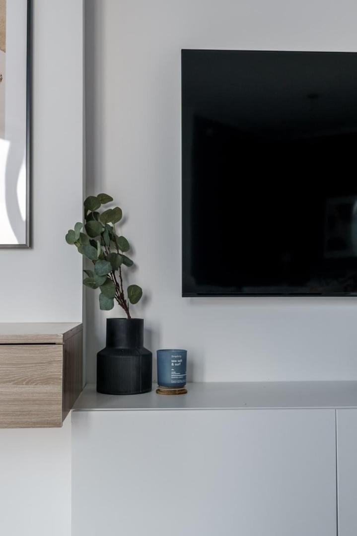 Guestready Homes - Views From The Sky Apartment *