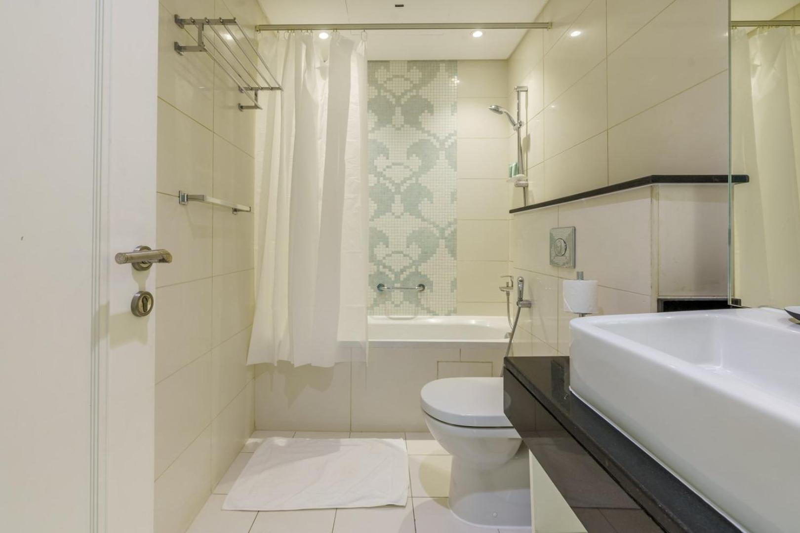 Guestready - Beige Elegance In Business Bay
