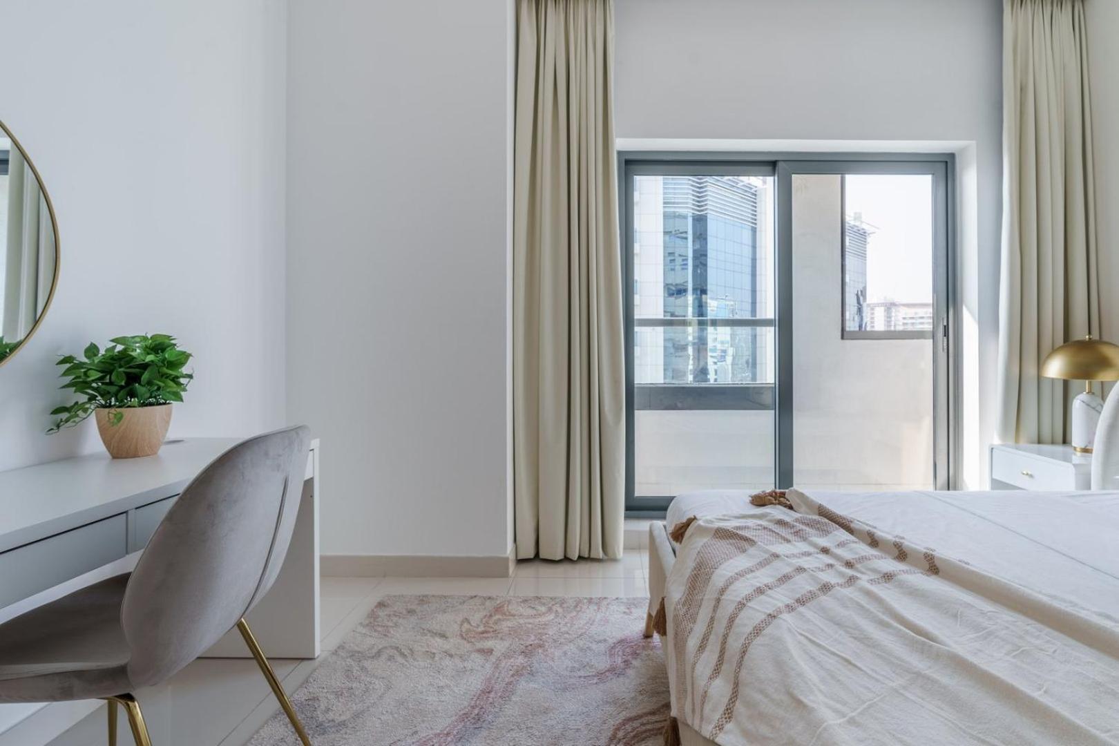 Guestready - Beige Elegance In Business Bay
