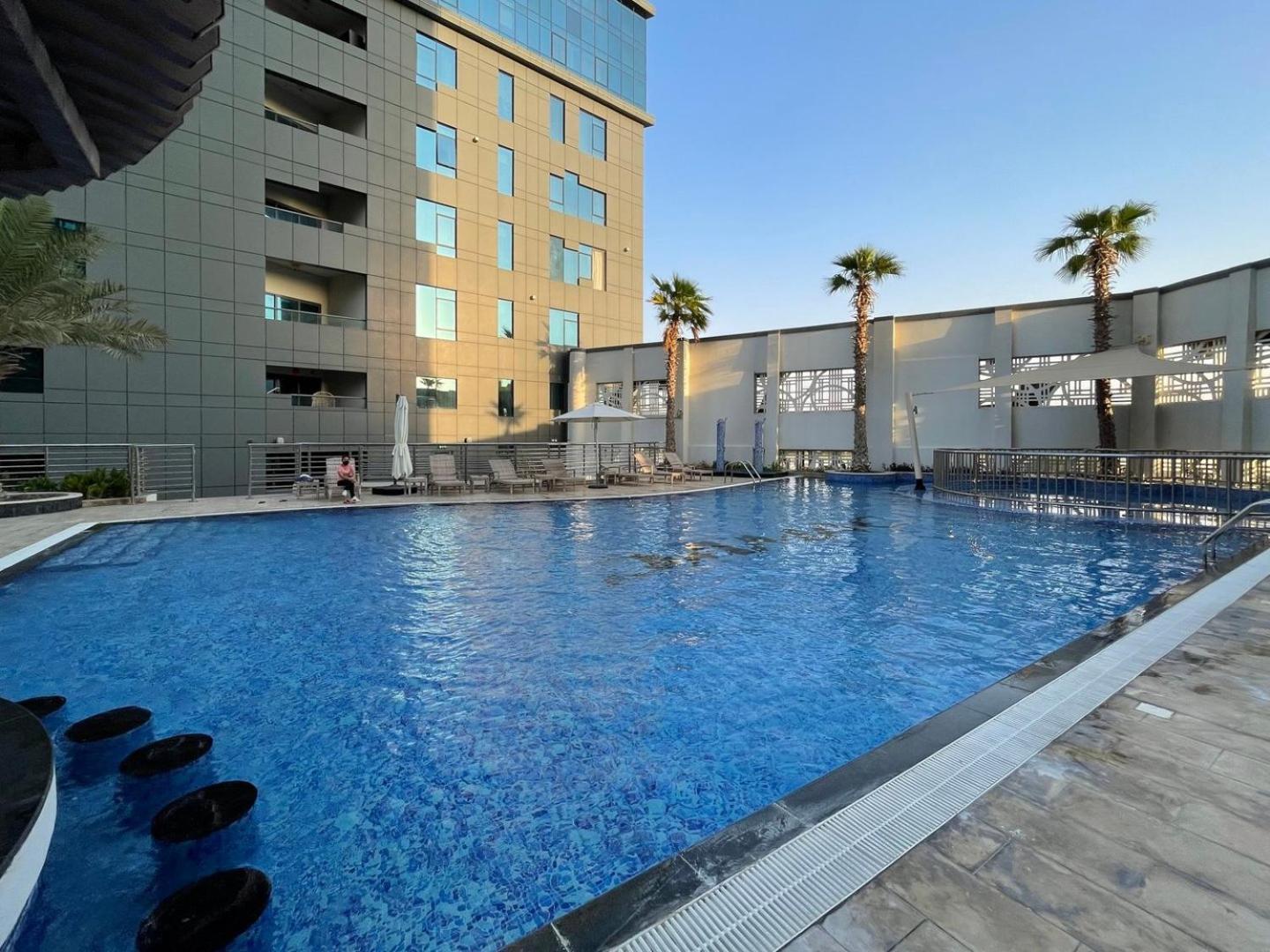 Guestready - Beige Elegance In Business Bay Dubai