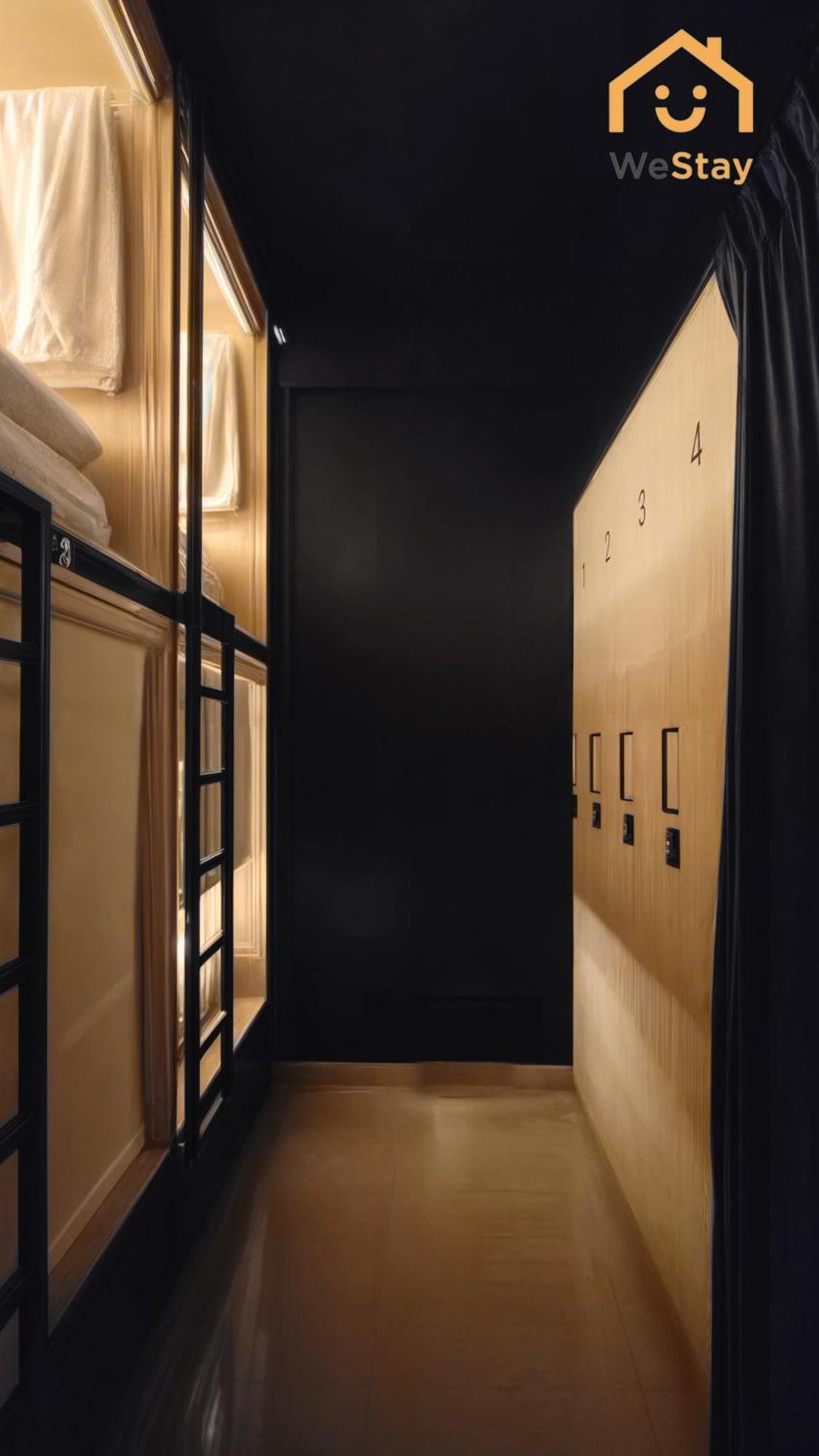 Hostel Westay Capsule Hostel *