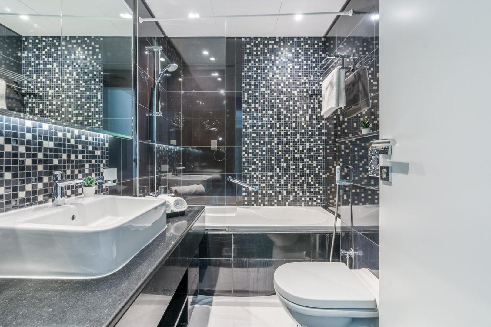 Guestready - Stylish Galore Near Fountain Apartment