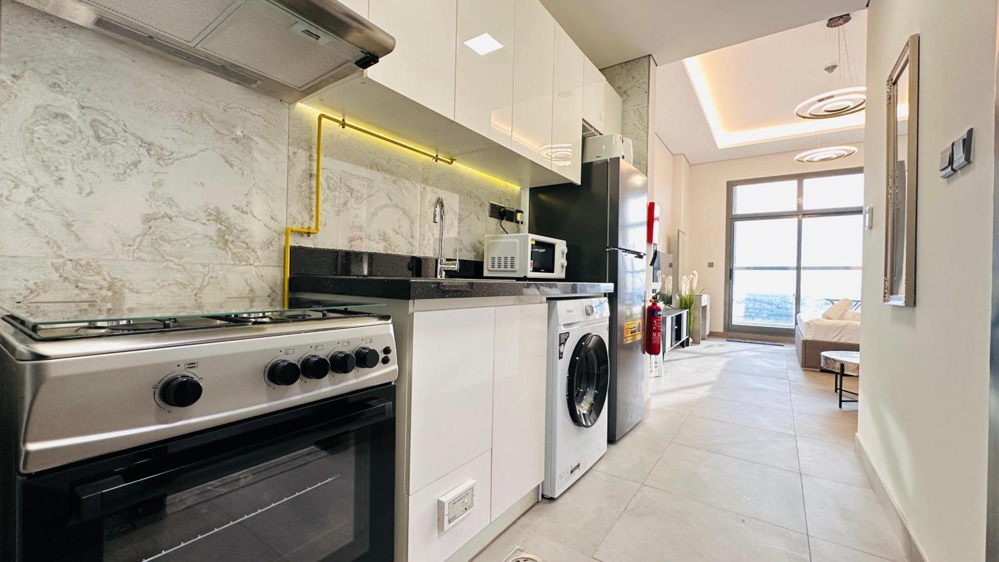 Homestay Upscale Burj View With Balcony Free Parking By Belvilla *
