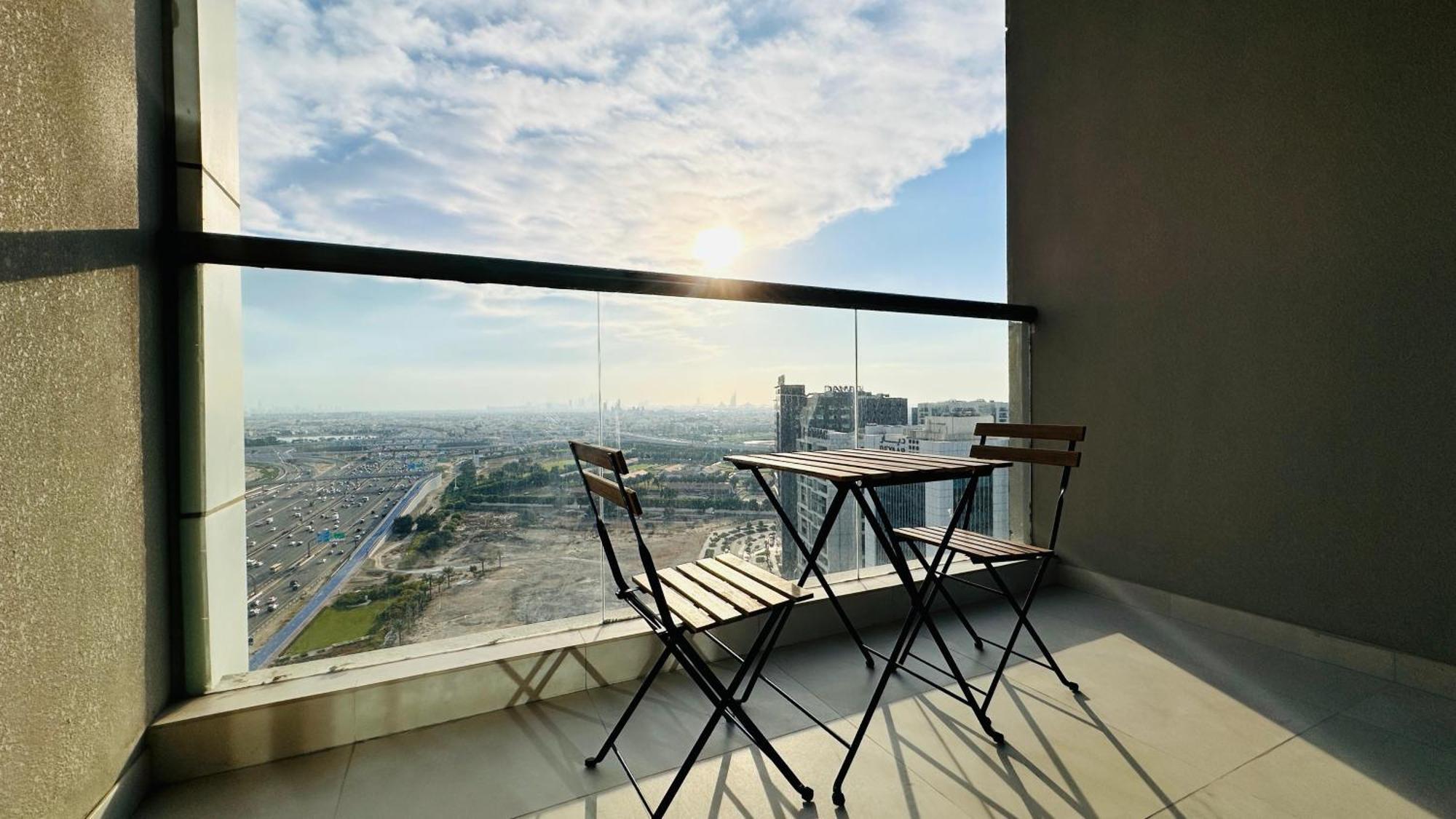 Upscale Burj View With Balcony Free Parking By Belvilla Dubai