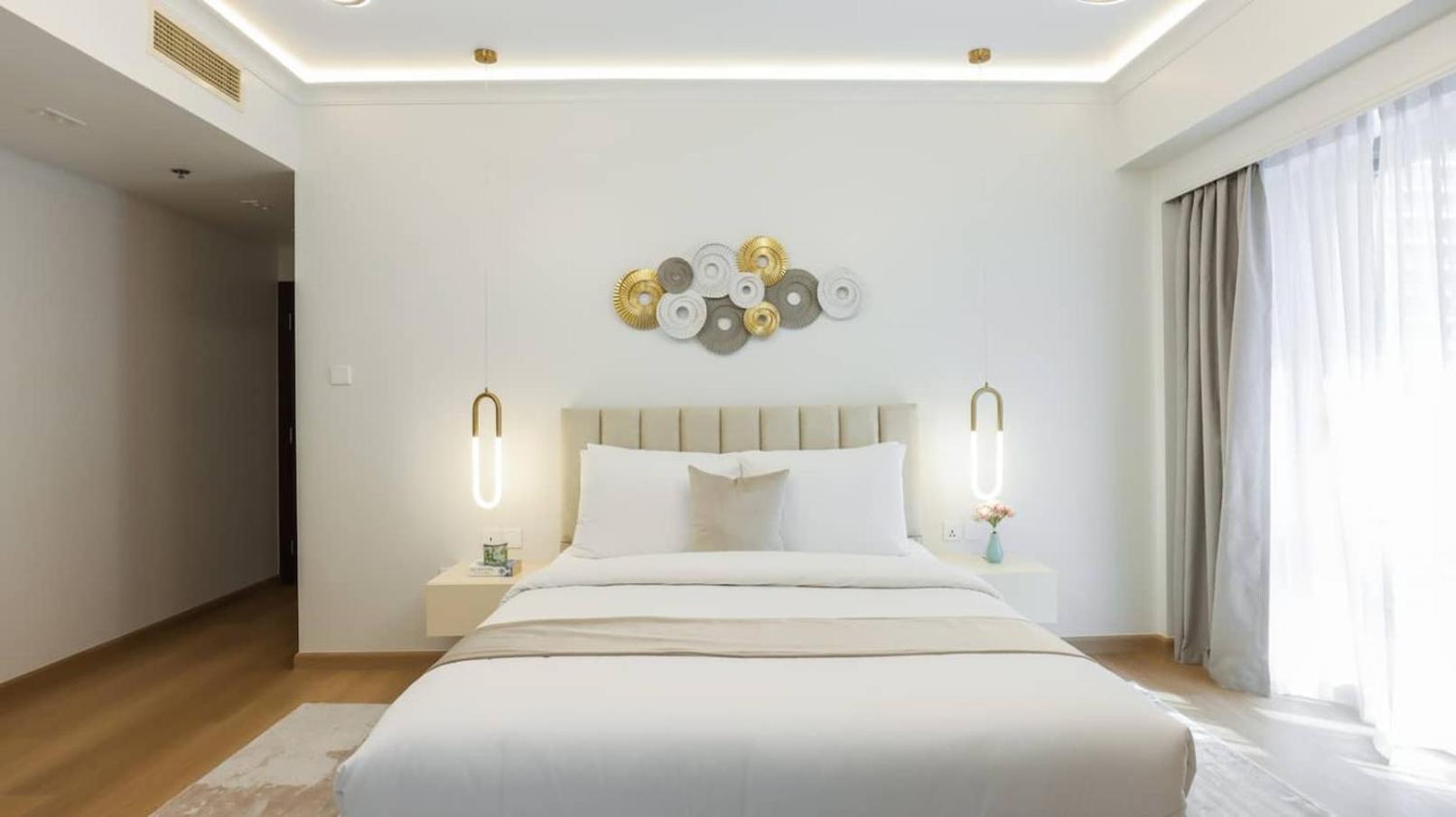 Exquisite 2-bedroom With Sea View Apartment