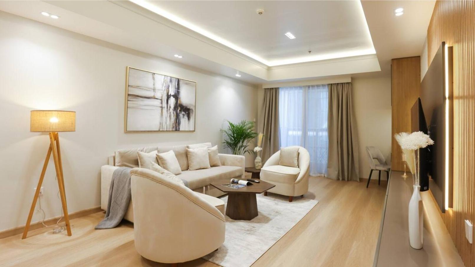 Apartment Exquisite 2-bedroom With Sea View