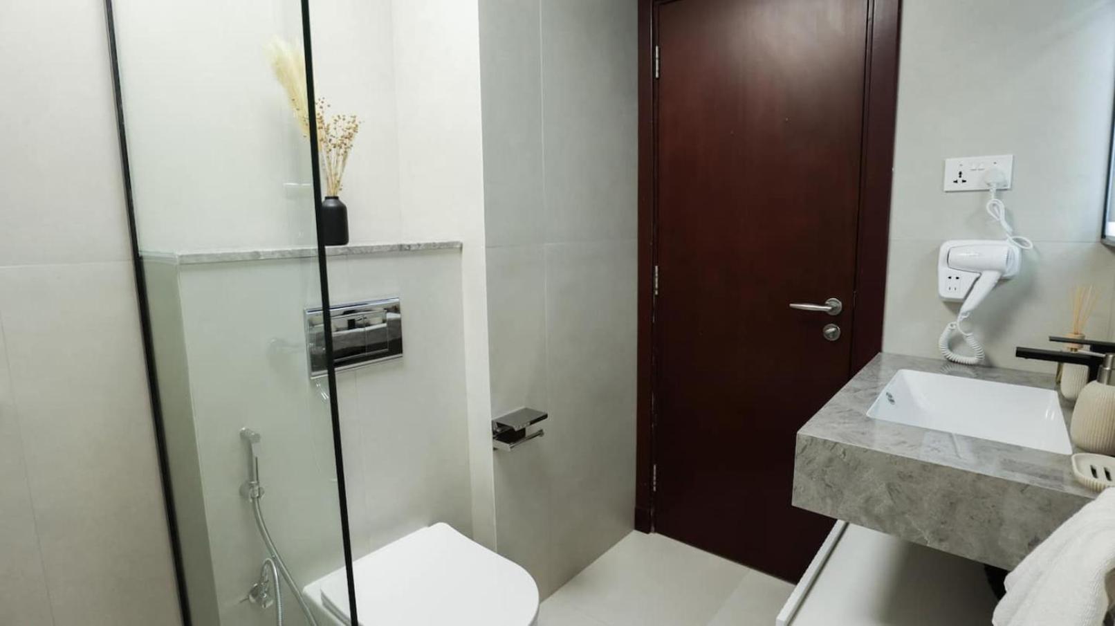 Exquisite 2-bedroom With Sea View Apartment Dubai