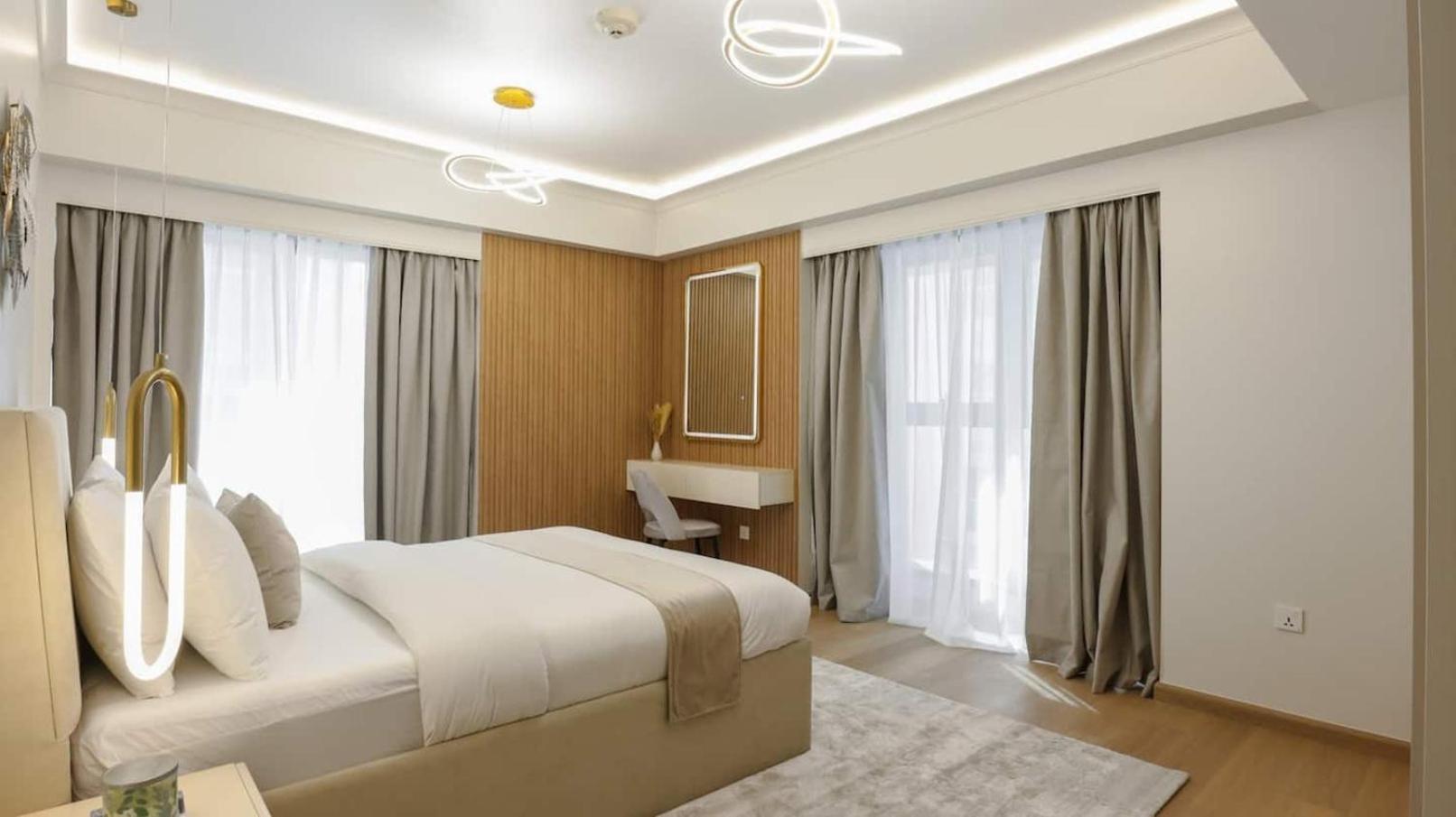 Exquisite 2-bedroom With Sea View Apartment