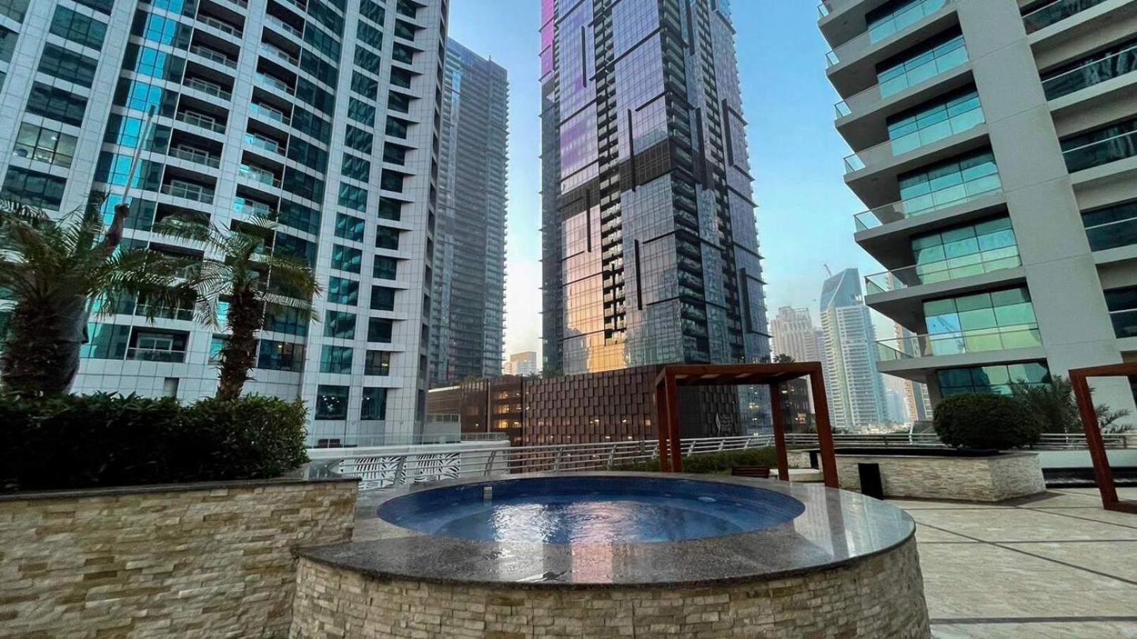 Exquisite 2-bedroom With Sea View Apartment Dubai