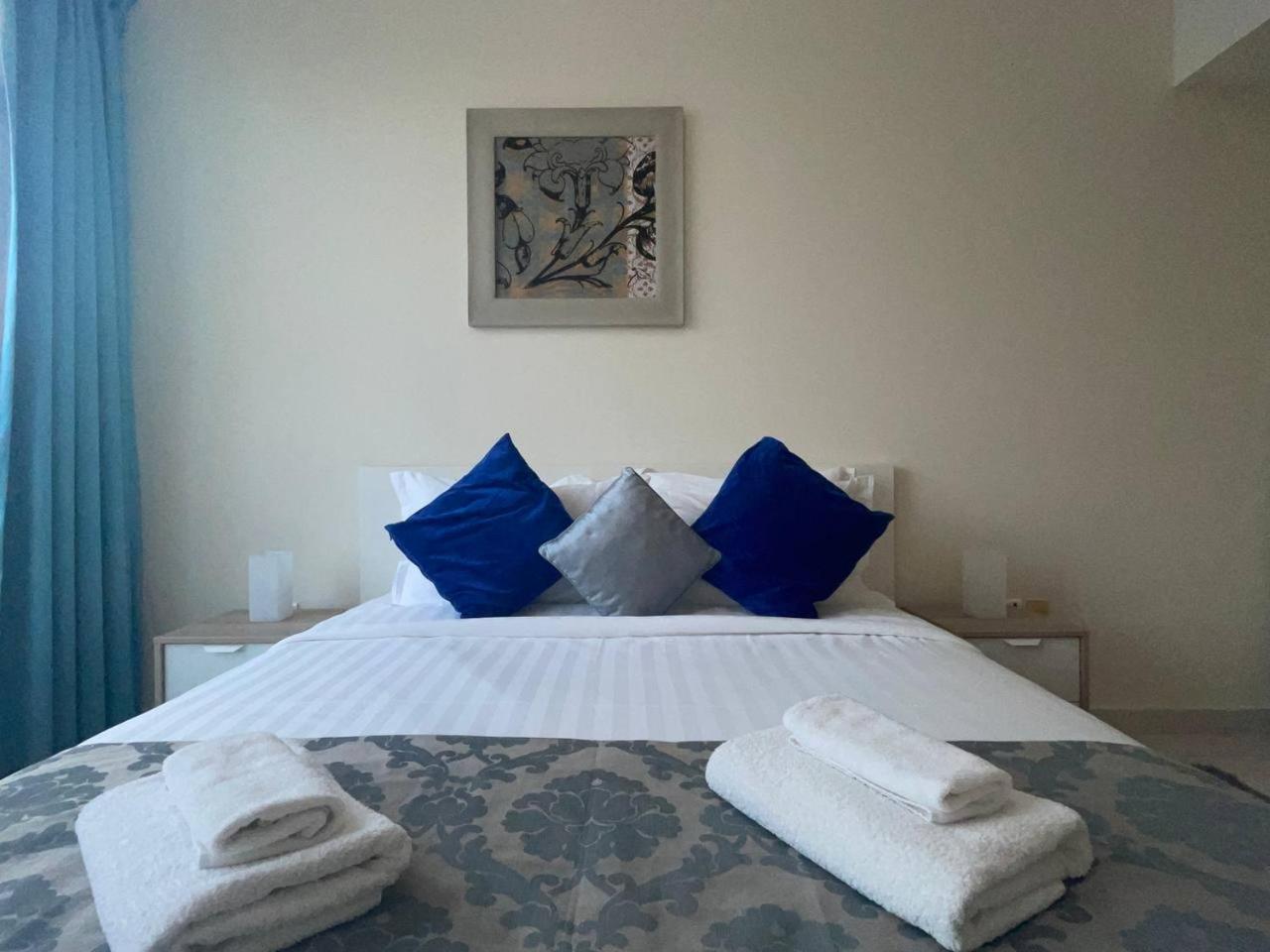 Apartment Very Convenient Steps To Metro And Marina Mall Managed By Sunnyhomes Dubai