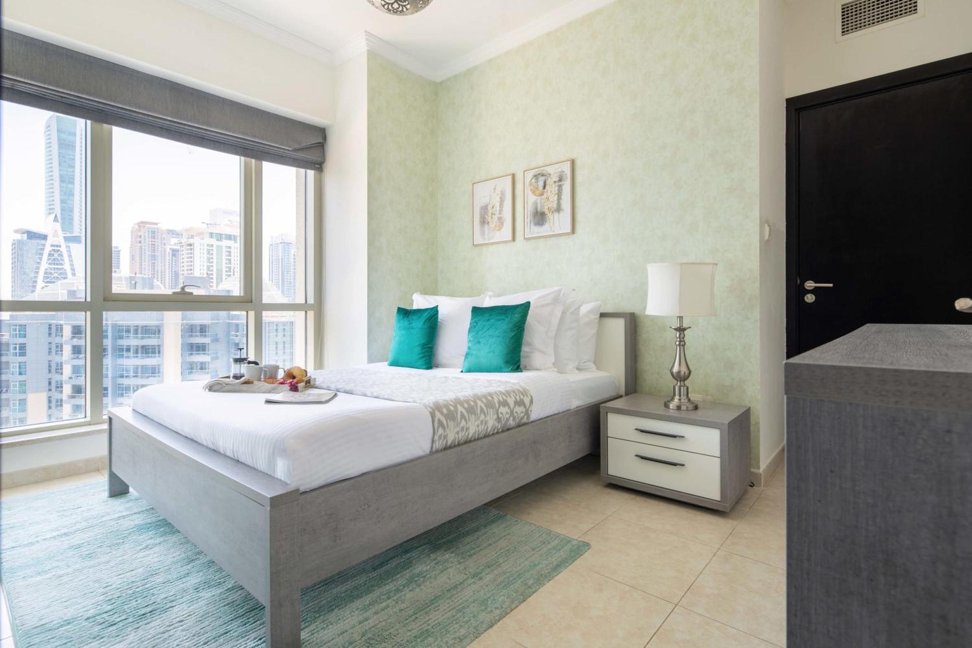 Frank Porter - Al Majara Tower 2 Dubai