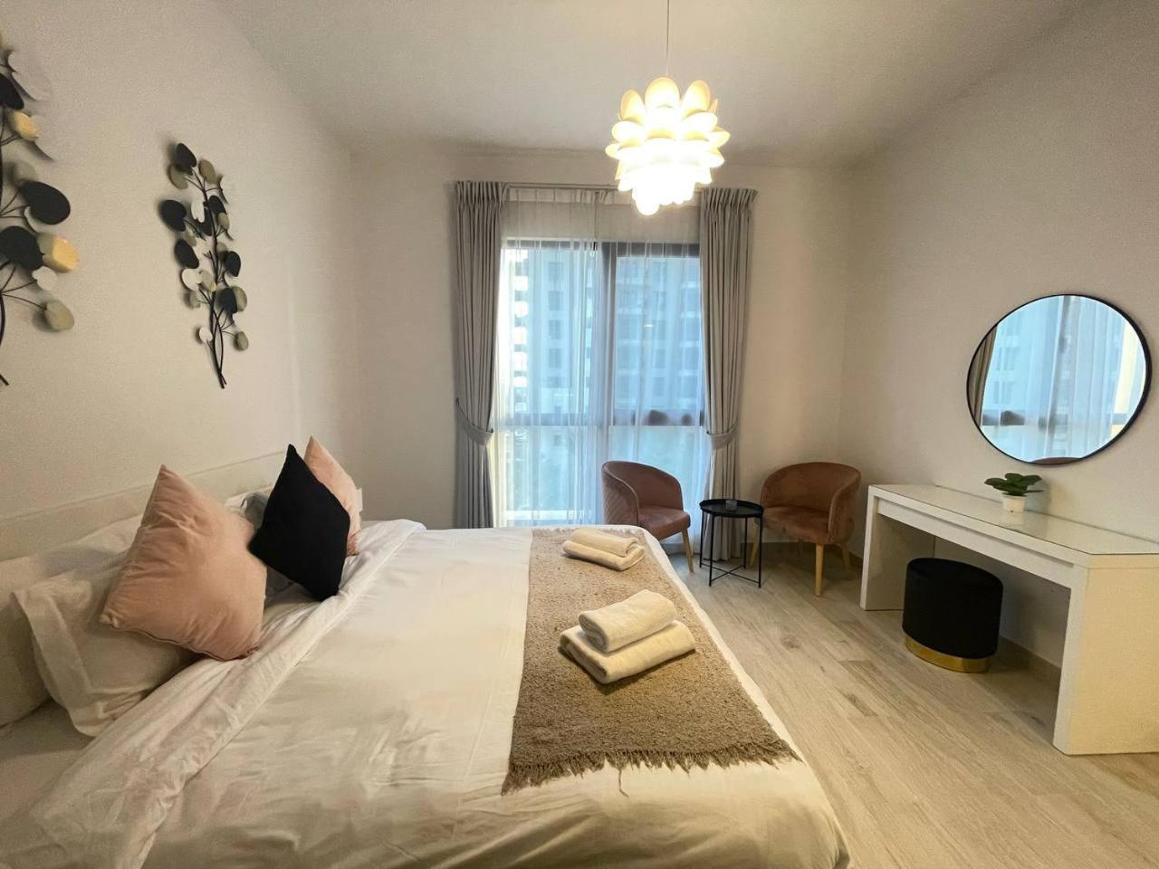 Luxe & Comfy Madinat Jumeirah - Apartment With Scenic Views - Pool Managed By Sunnyhomes * Dubai