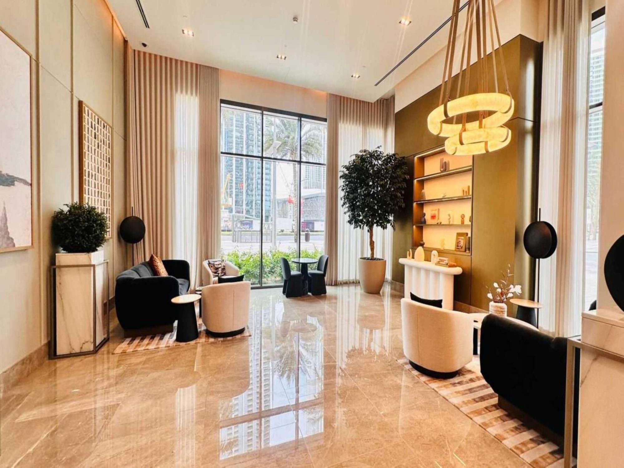 Apartment Luxury 1-bedroom At Burj Crown *