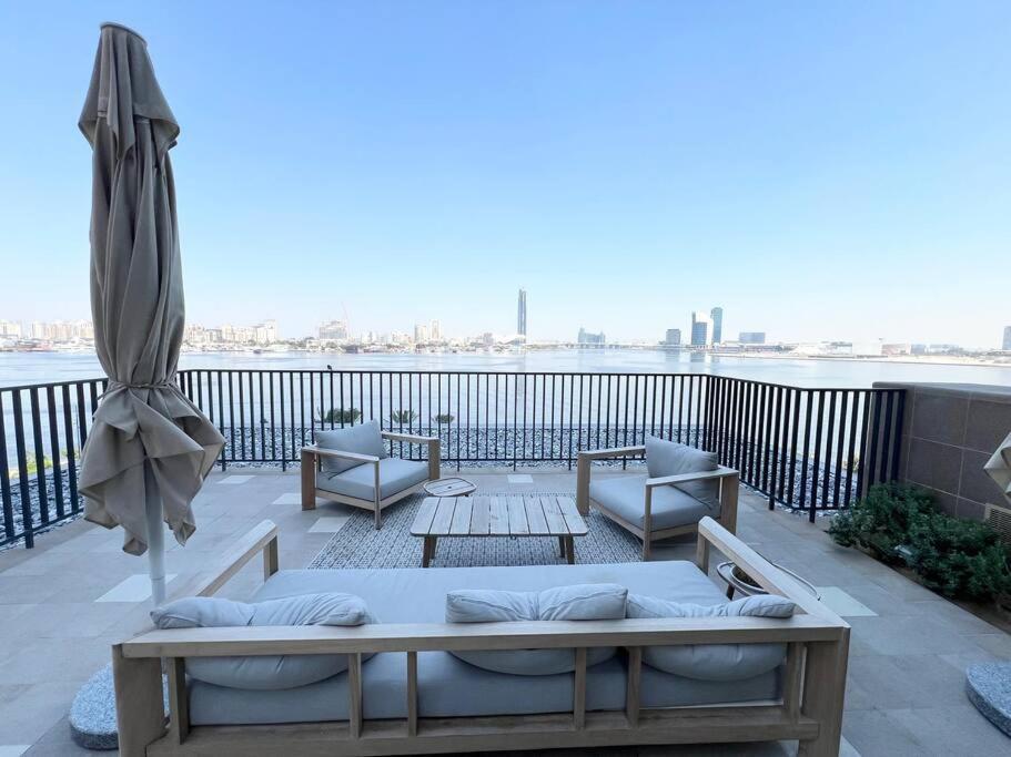 Stylish 1 Bedroom High Floor In Creek Edge Apartment