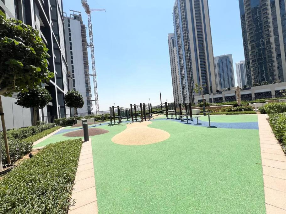 Stylish 1 Bedroom High Floor In Creek Edge * Dubai