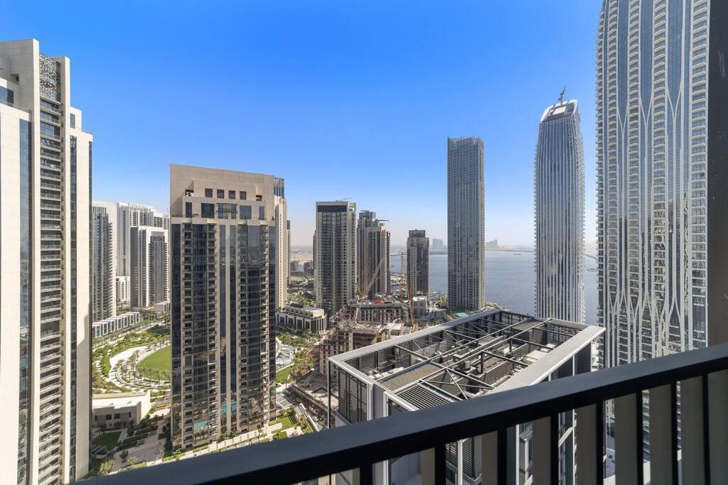 Stylish 1 Bedroom High Floor In Creek Edge