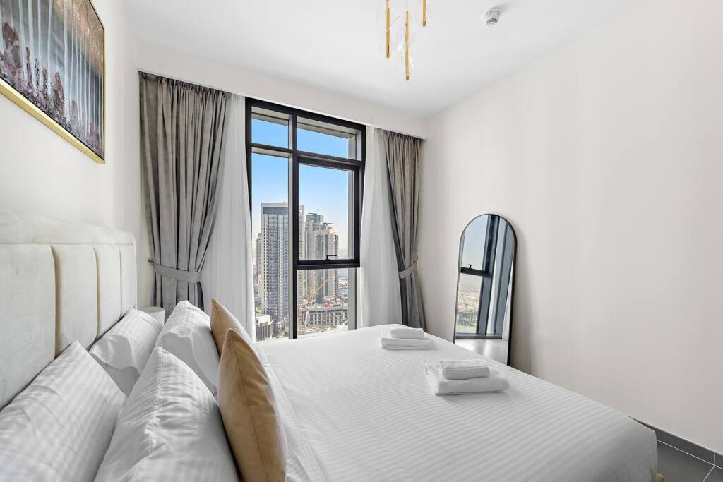 Stylish 1 Bedroom High Floor In Creek Edge Apartment *